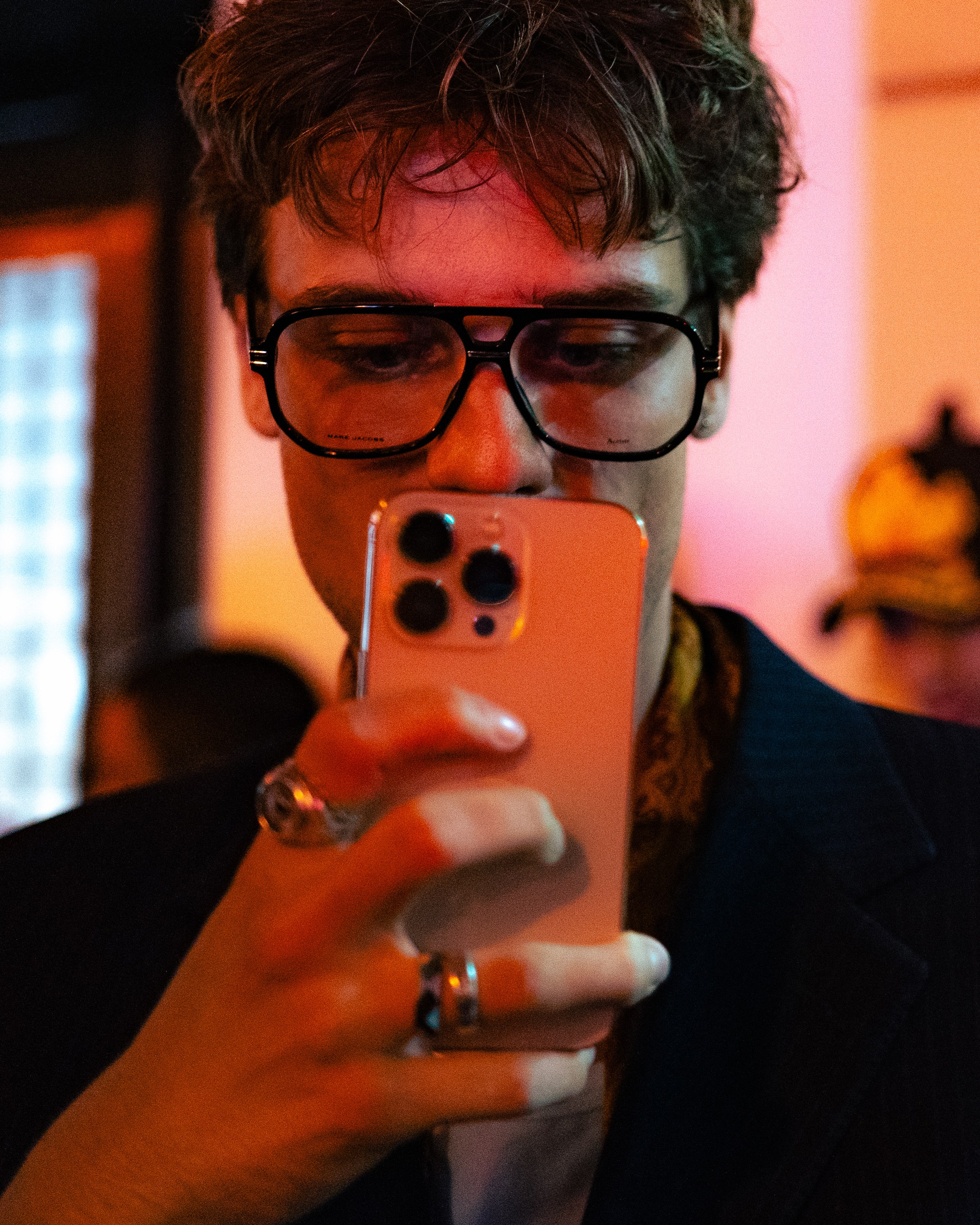 Репортажная съёмка. Диана — портретный фотограф. Снимаю по всему миру