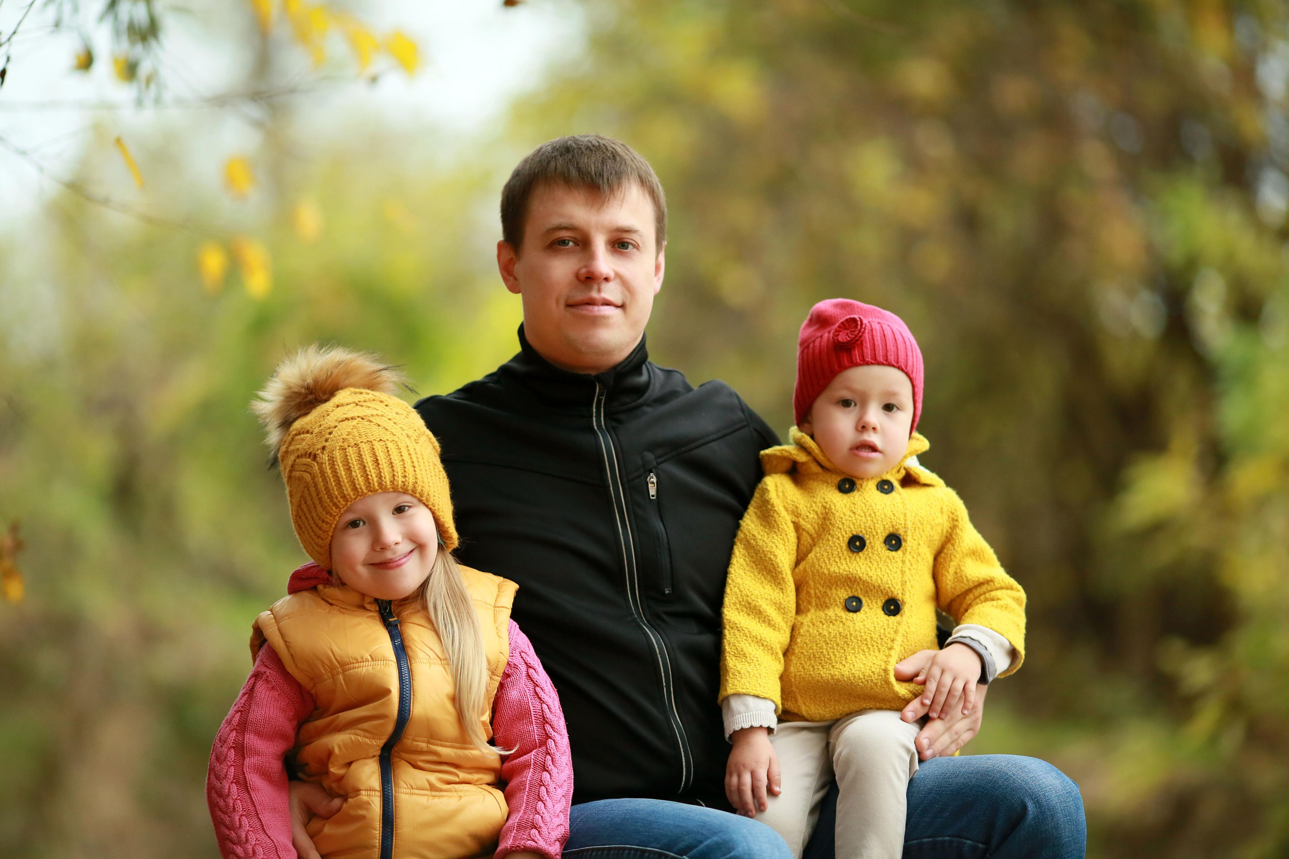 семейная фотосъёмка в Краснодаре, папа с детьми