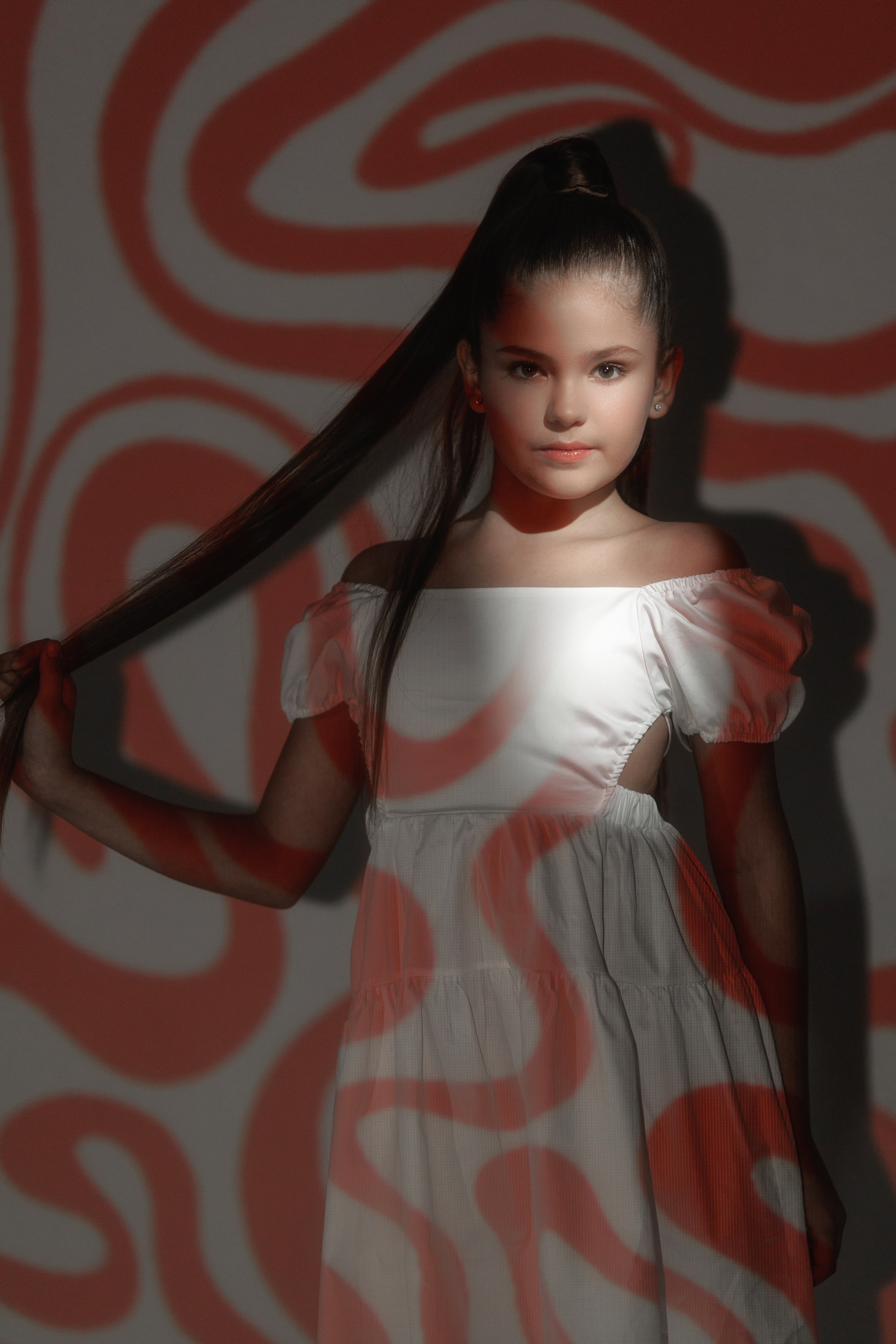 Фотосессия с проектором для модельного агентства Victory. Анна Демидец — маркетолог и фотограф в Новошахтинске, Шахтах и Ростове-на-Дону и онлайн по РФ