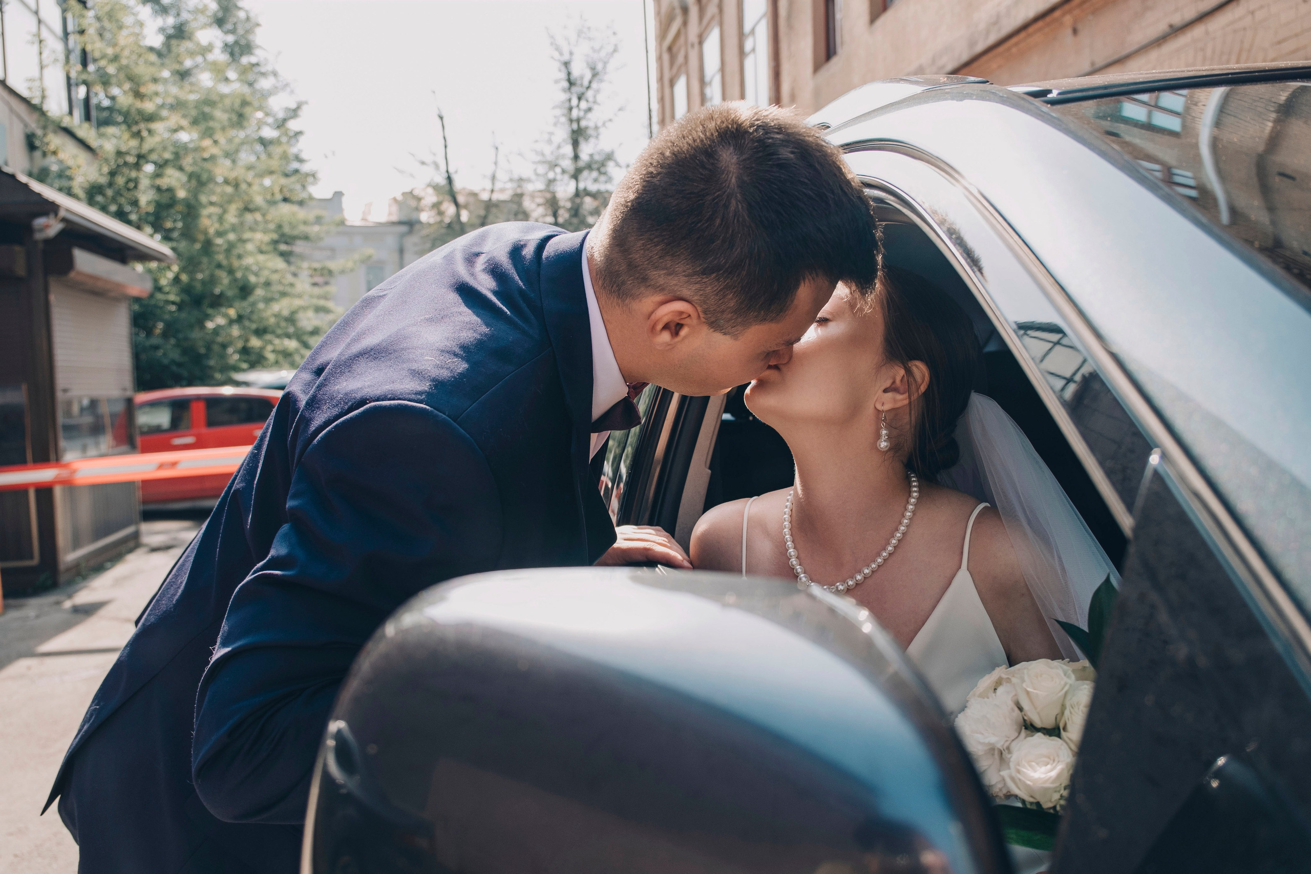 Свадебная прогулка в городе. Фотограф в Иркутске Анна Мирошникова