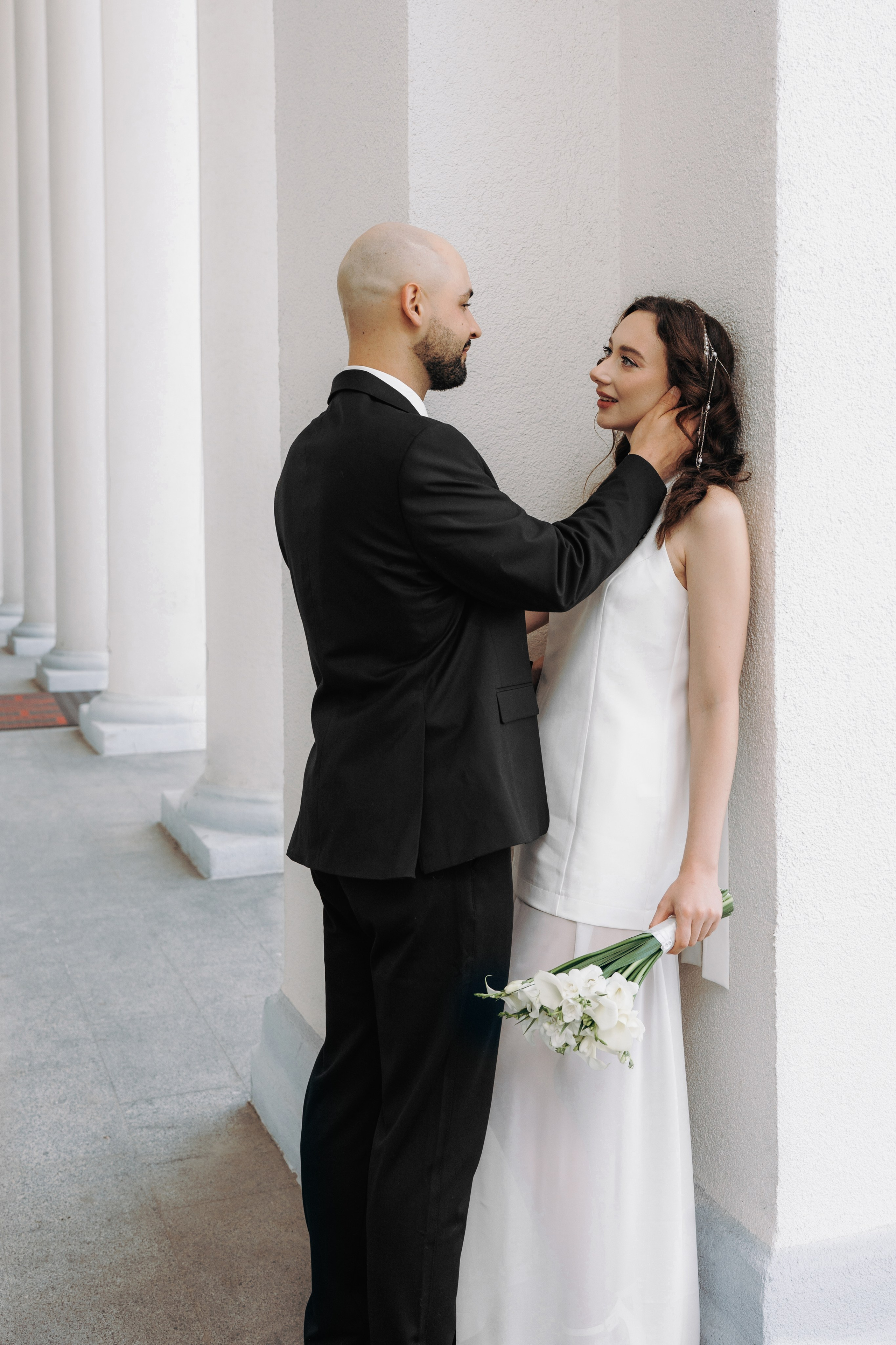 Любовь на фоне старого аэропорта. Ваш семейный фотограф в Минске — Вика Трегубова