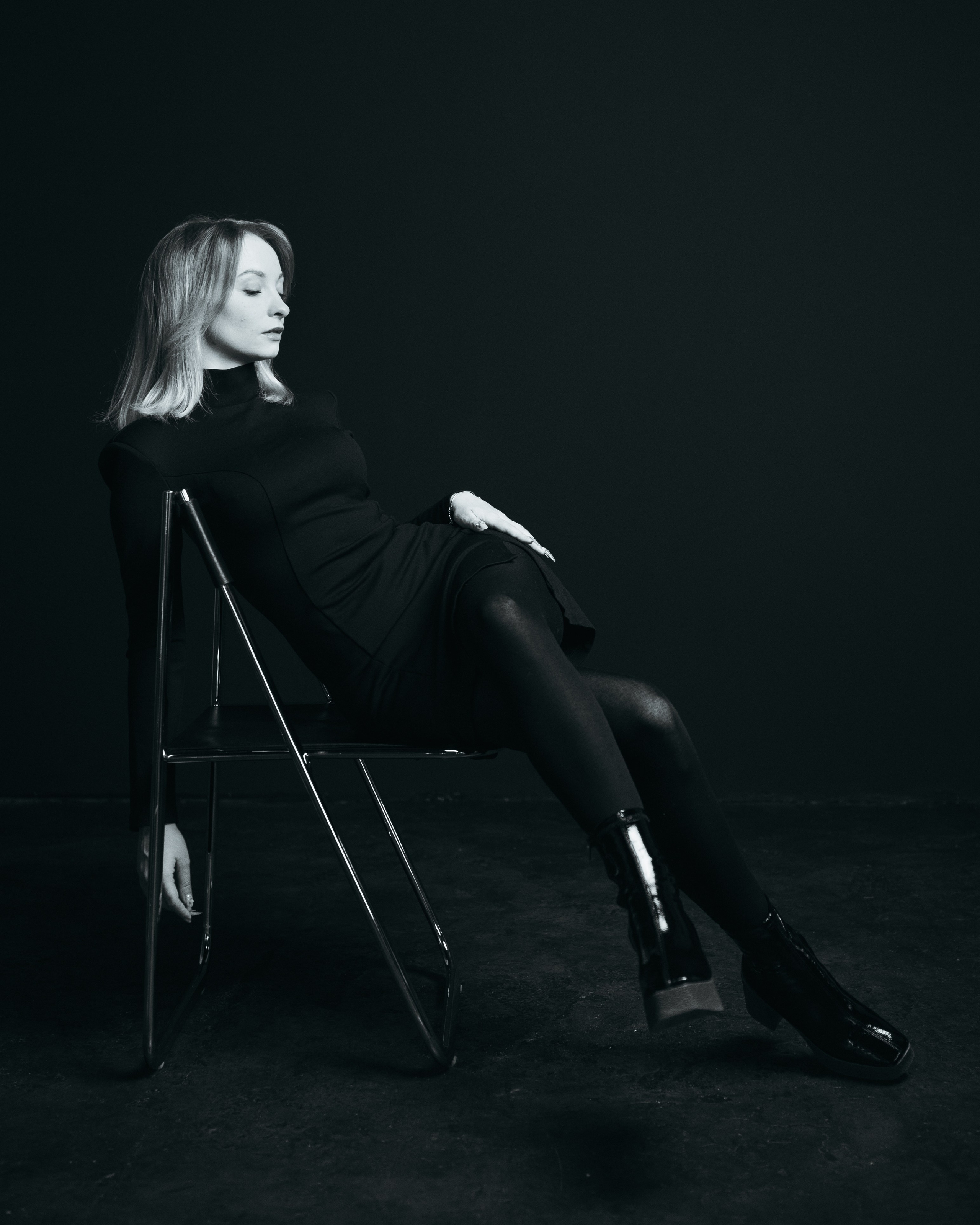 КОНТРАСТНЫЙ ПОРТРЕТ. Фотограф в Белграде Чугреева Елена