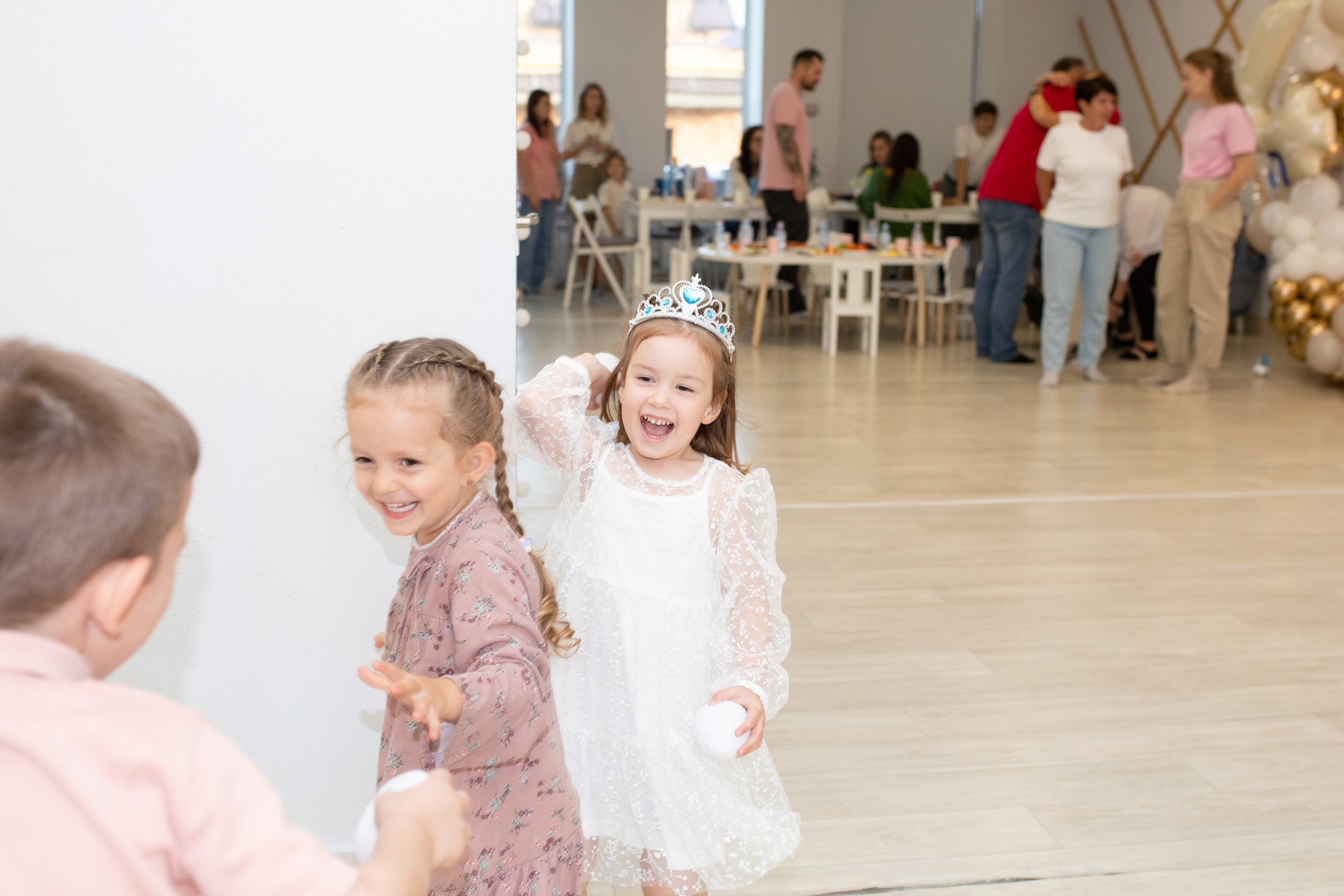 Доммик -Эльза. Фотограф в Новосибирске Ася Зверева