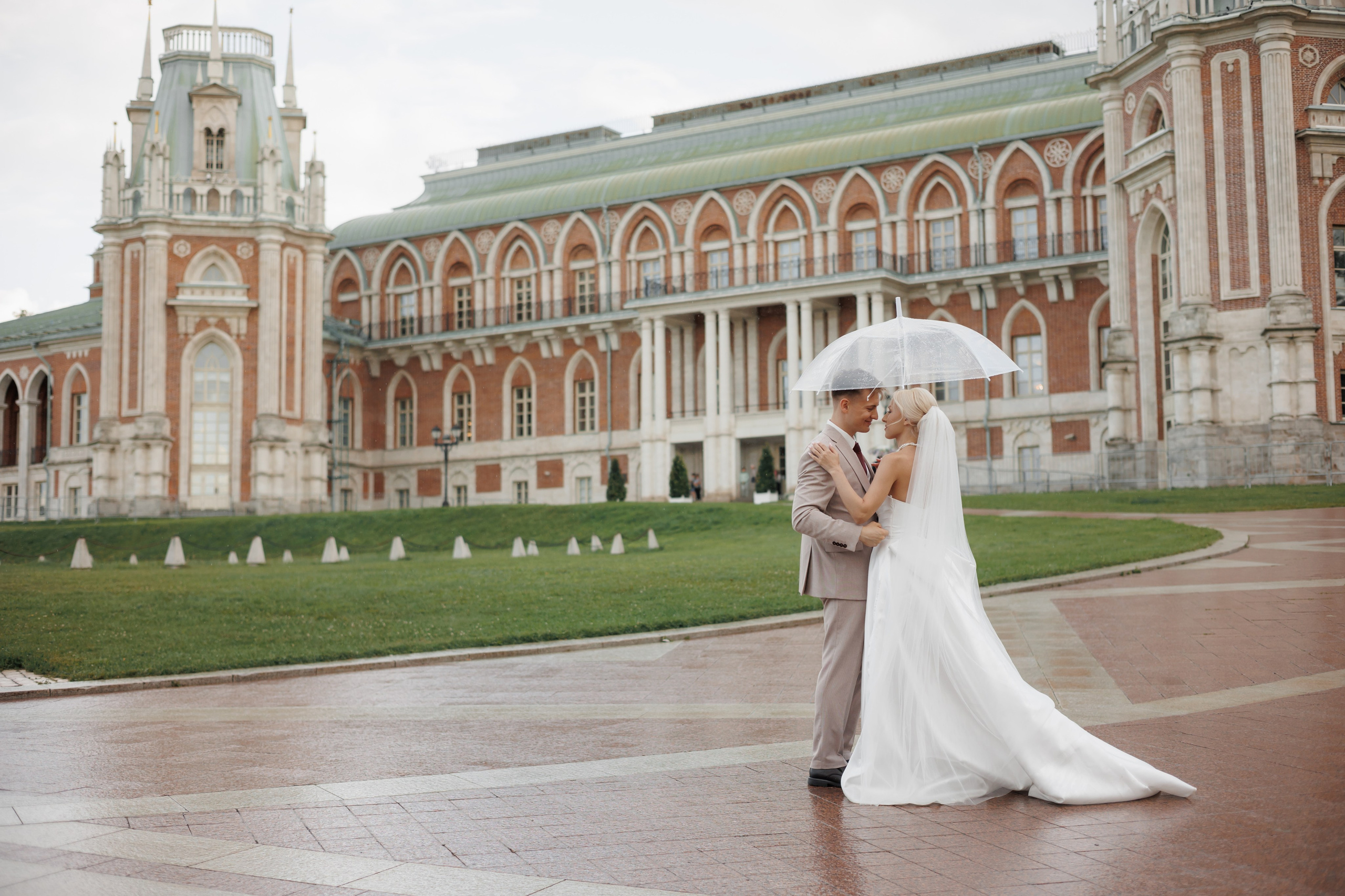 Отель «Милан», Шипиловский ЗАГС, прогулка в парке Царицыно. Свадебный и репортажный фотограф (Москва, Королев и другие)
