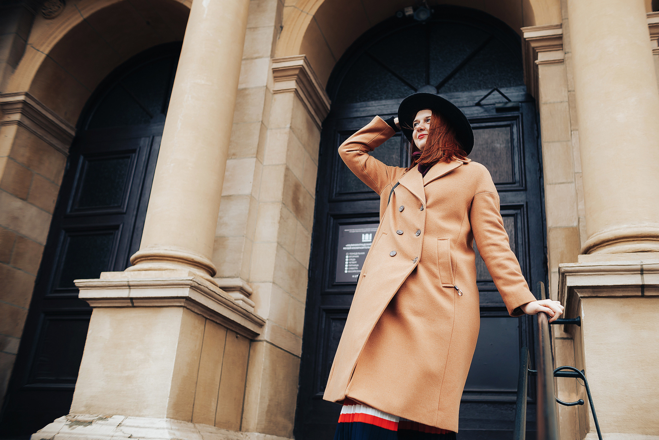 Уличная фотосессия в центре Калининграда | Профессиональный фотограф. Фотосъемка и видеосъемка в Калининграде Liveemotion.pro