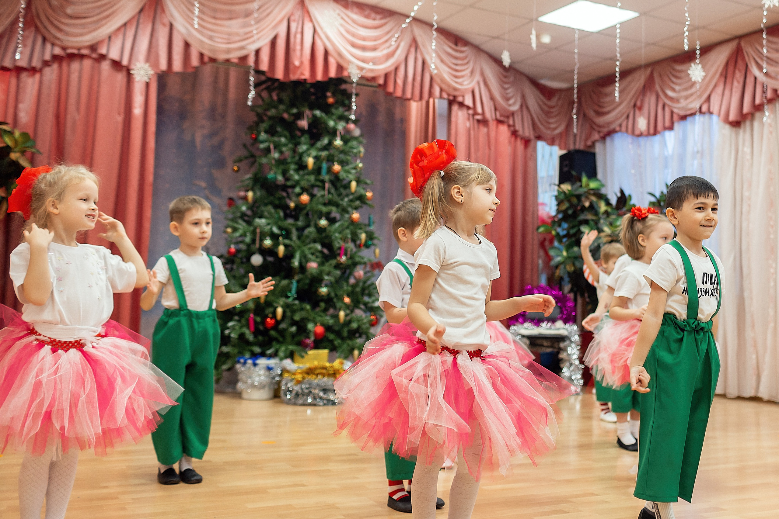 Утренник_"Карамельная фабрика» 2024. Семейный фотограф в Санкт-Петербурге