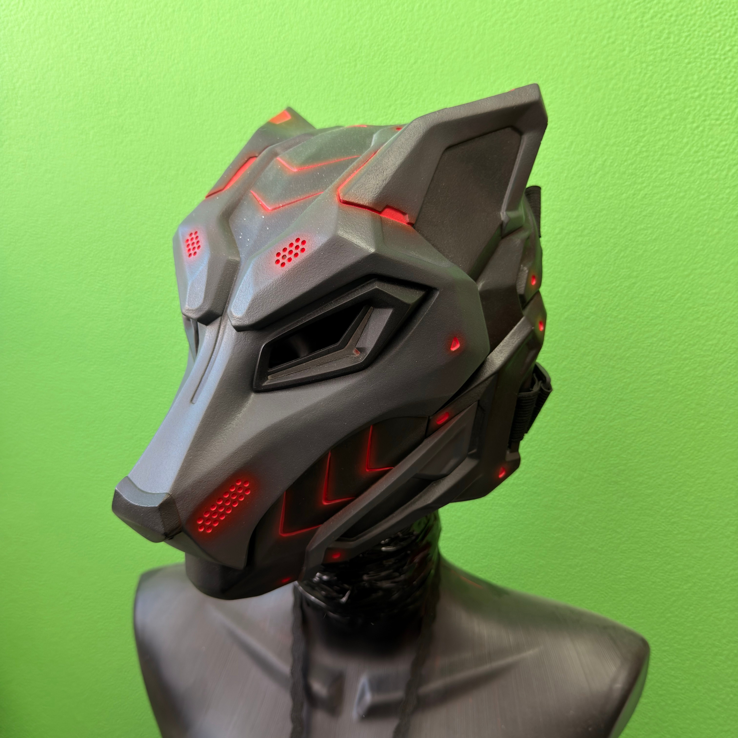 Маски в аренду. Аренда костюмов, платьев и реквизита для фотосессий на Камчатке