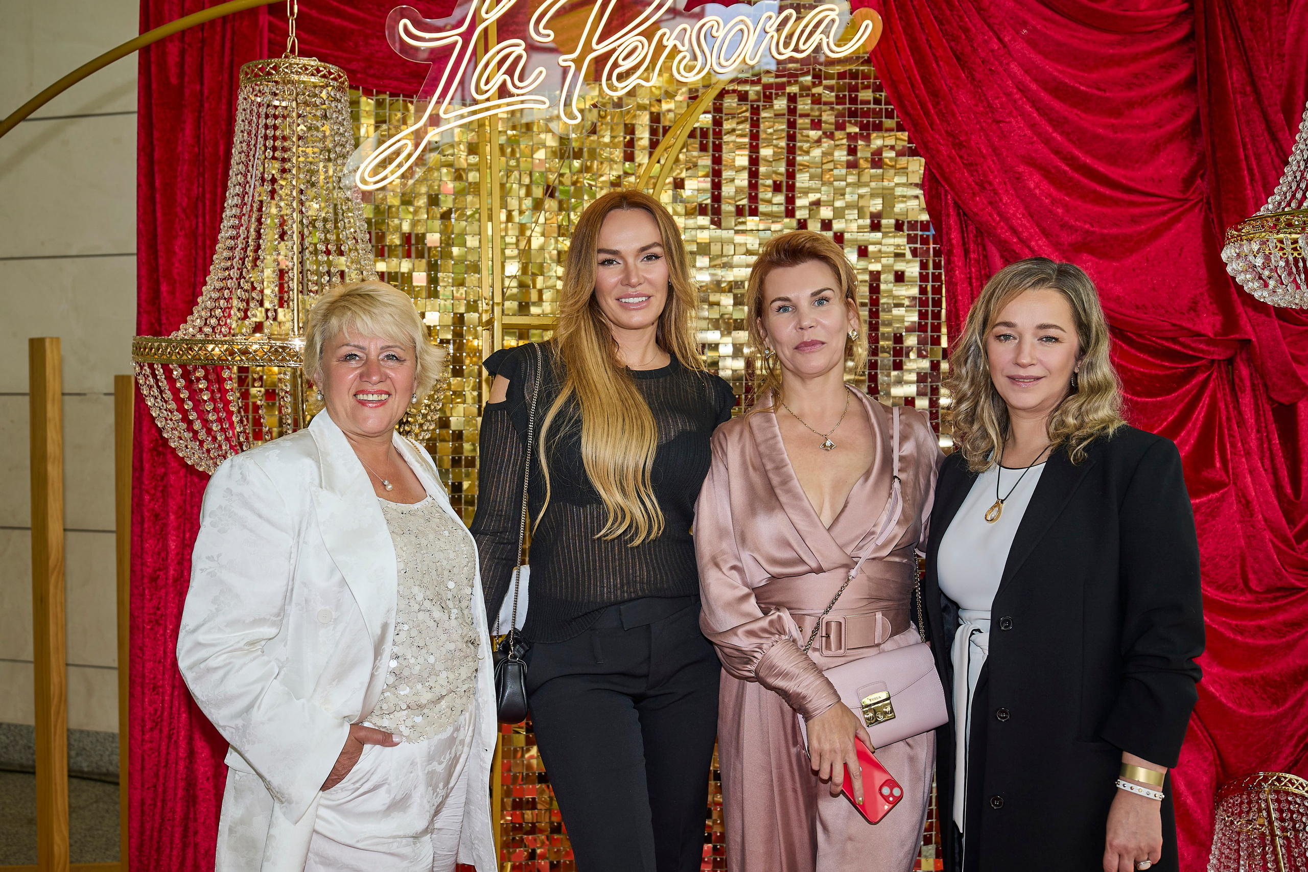 La Persona Awards 2026. Fotógrafa, videógrafa y piloto de dron en Valencia, España - Anna Baranova