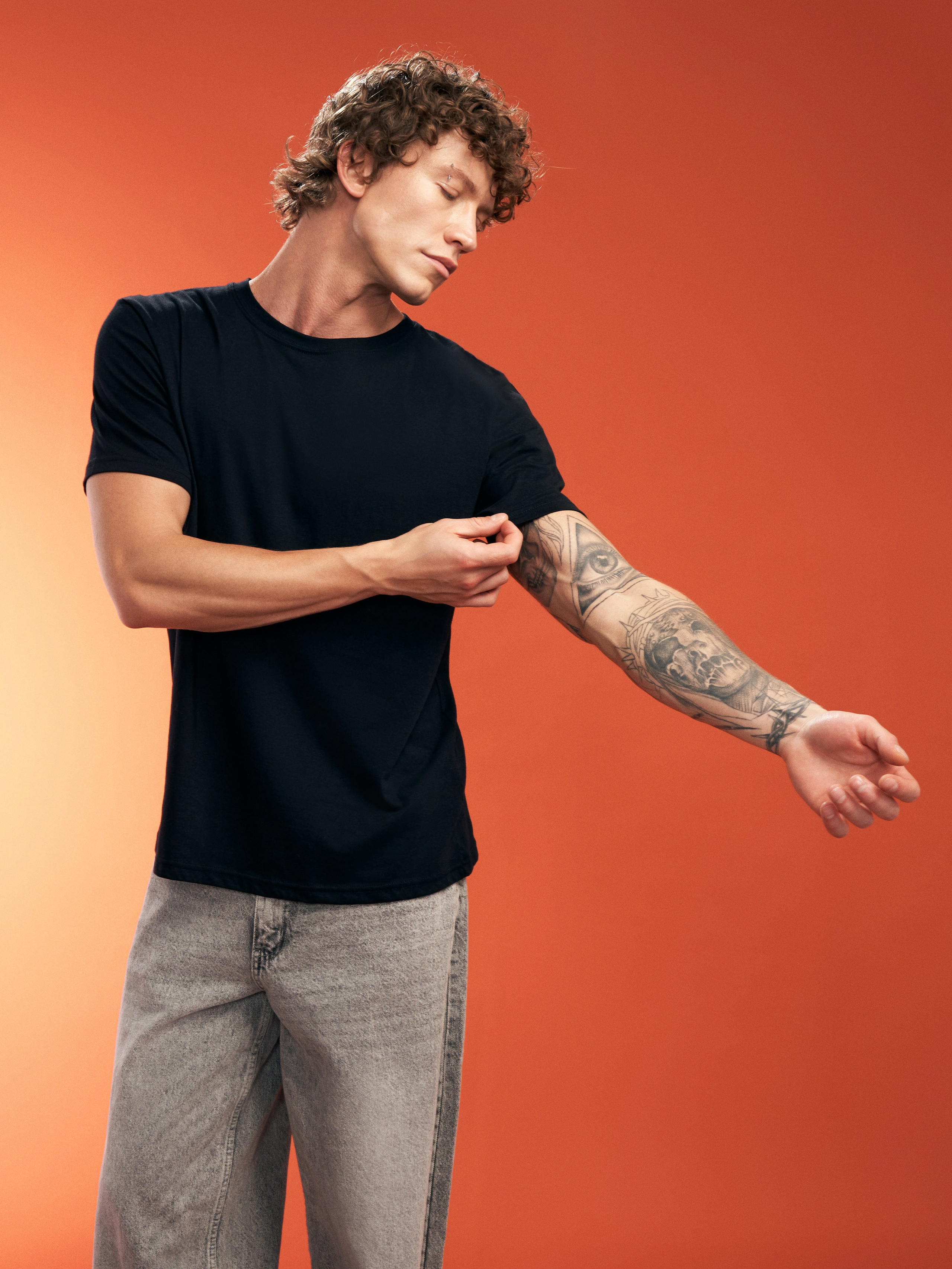 TVOE — BASE COLLECTION. DINIS MUSTAFIN | PHOTOGRAPHY