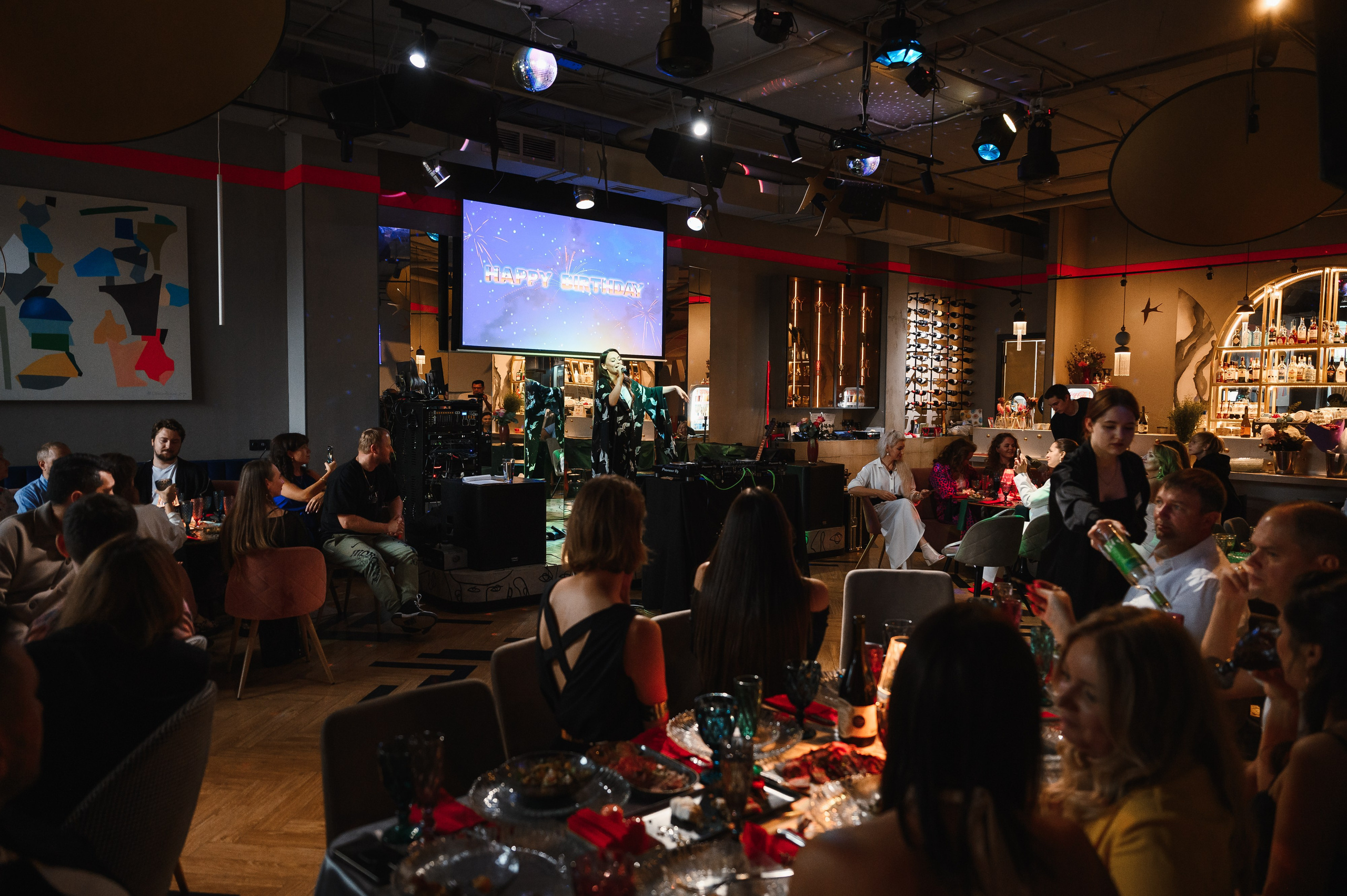 День рождения в формате выступления. Wedding and family photographer USA