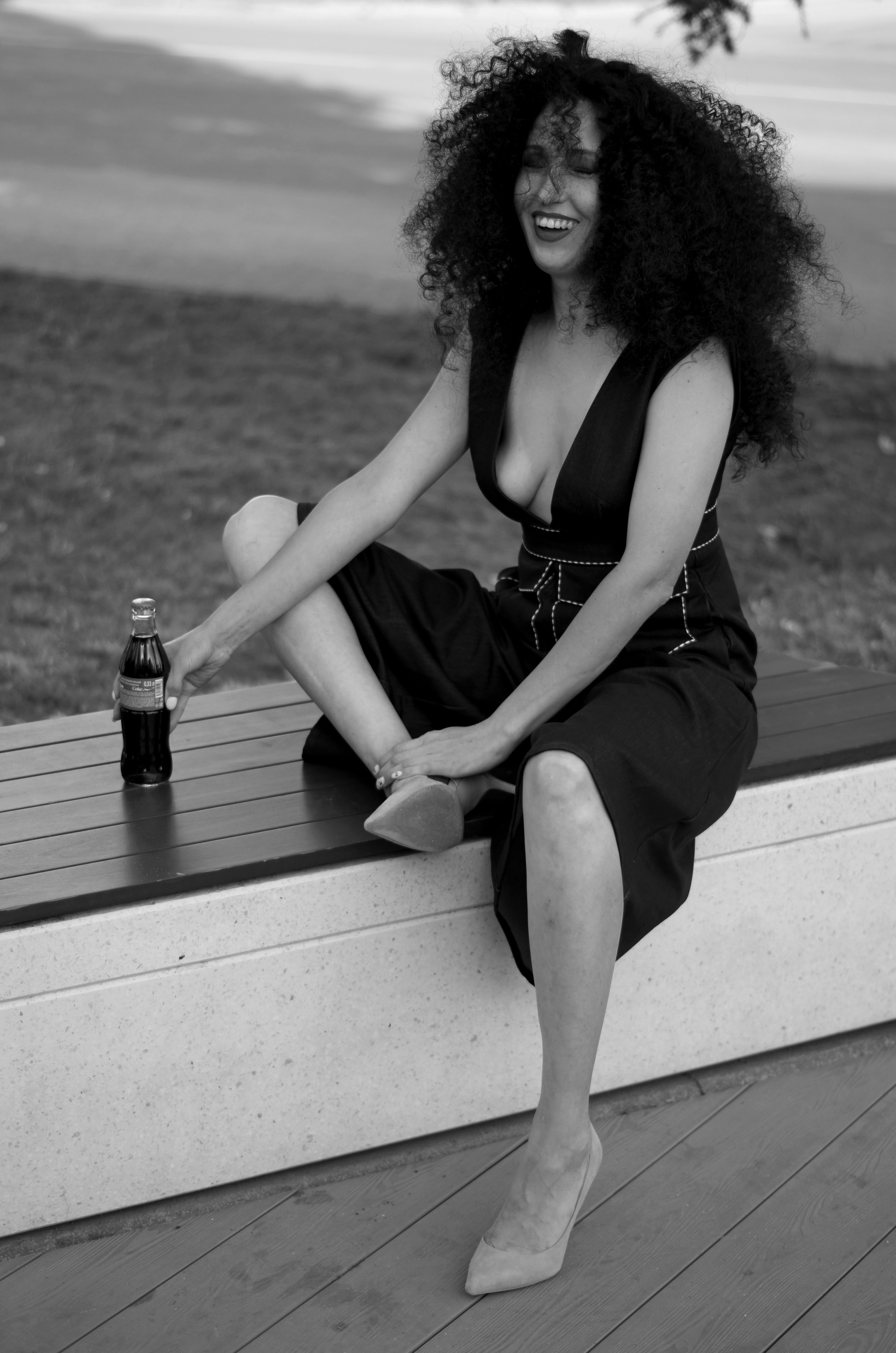 Женский портрет: стрит. Фотограф Марина Доглядная Челябинск фотосессии с лошадьми, мотоциклами