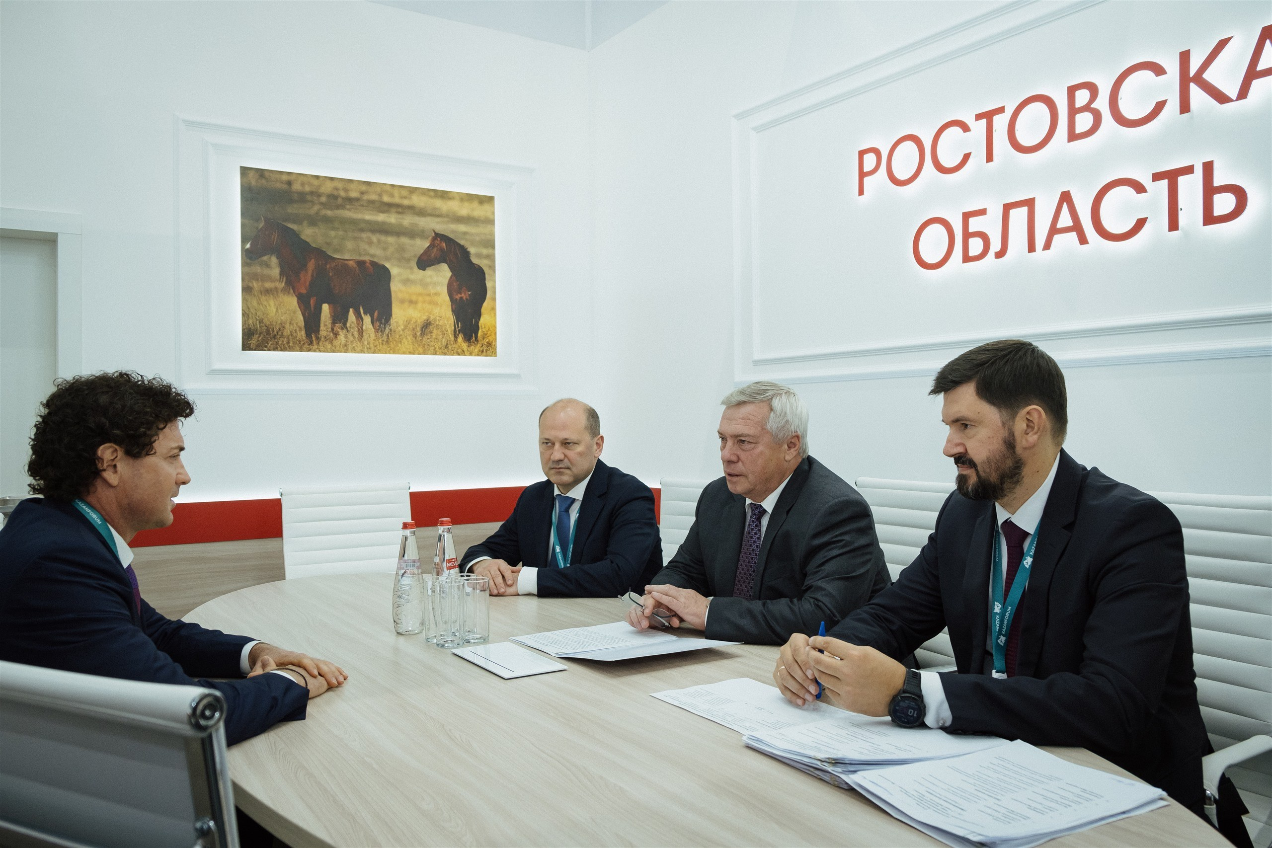Съёмка переговоров на стенде Ростовской области, KazanForum 2024, Казань