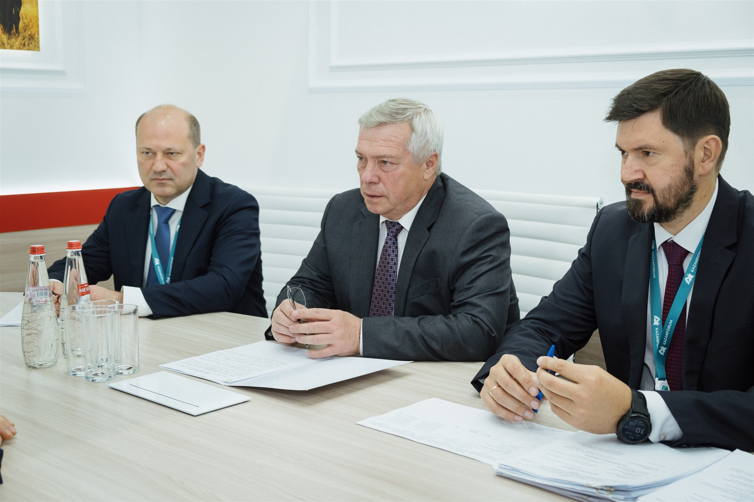 Рабочая встреча руководителей на стенде, KazanForum 2024