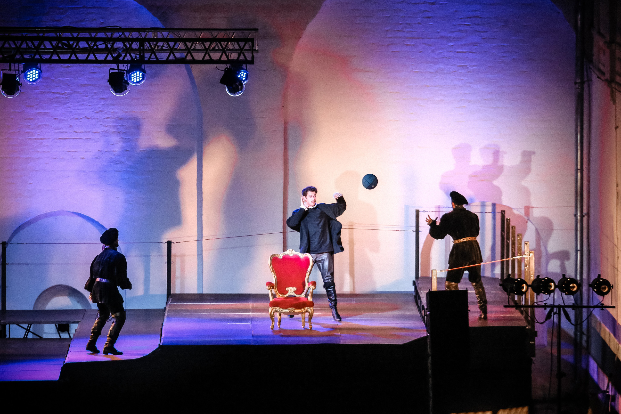 Замыслы с размахом: «Гамлет» на фестивале «Ростовское действо». Дарья Письменюк / Darya Leitstern — фотограф, музыкант, журналист, путешественник