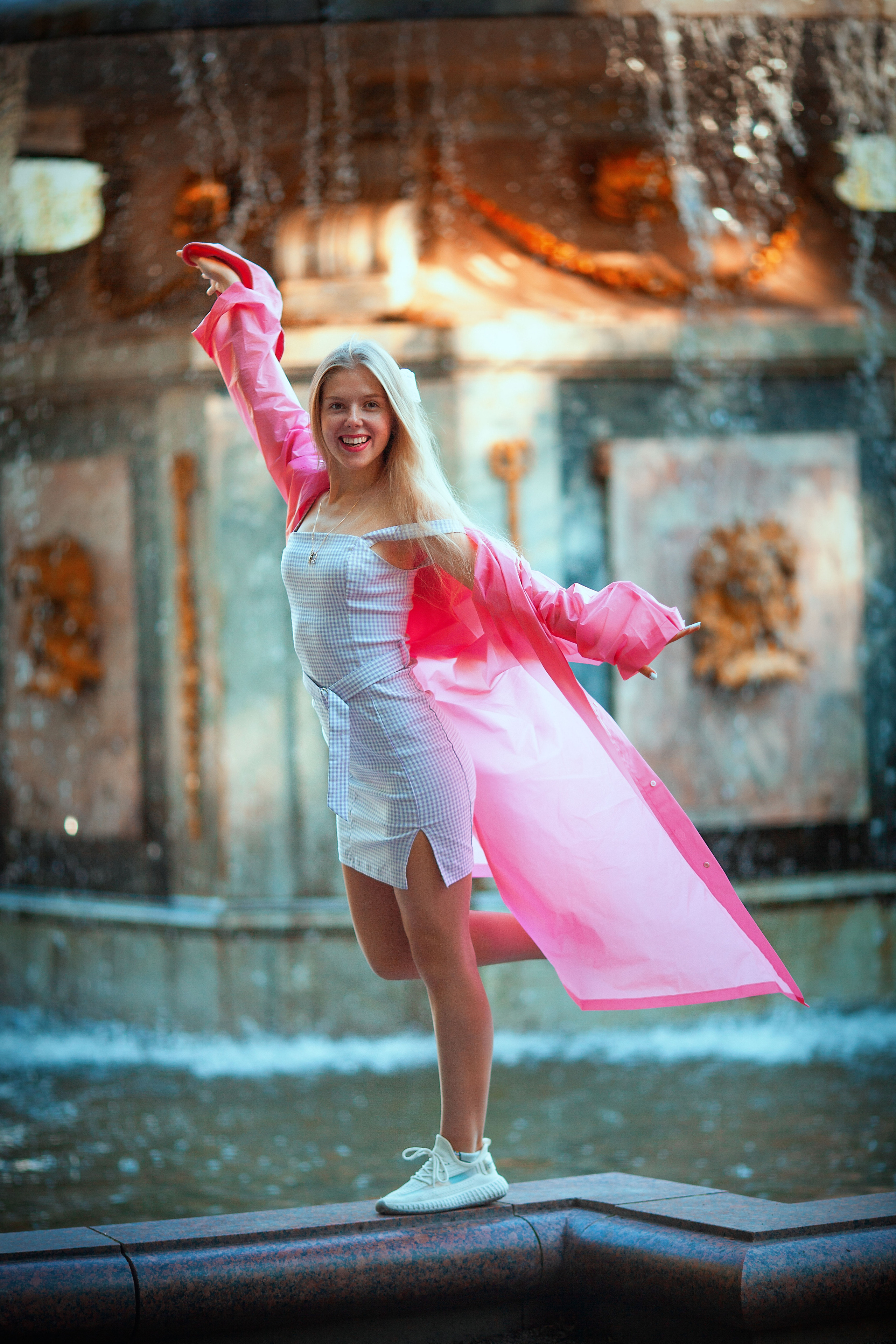 Блондинка в Петергофе. Детский и семейный фотограф Екатерина Васильева