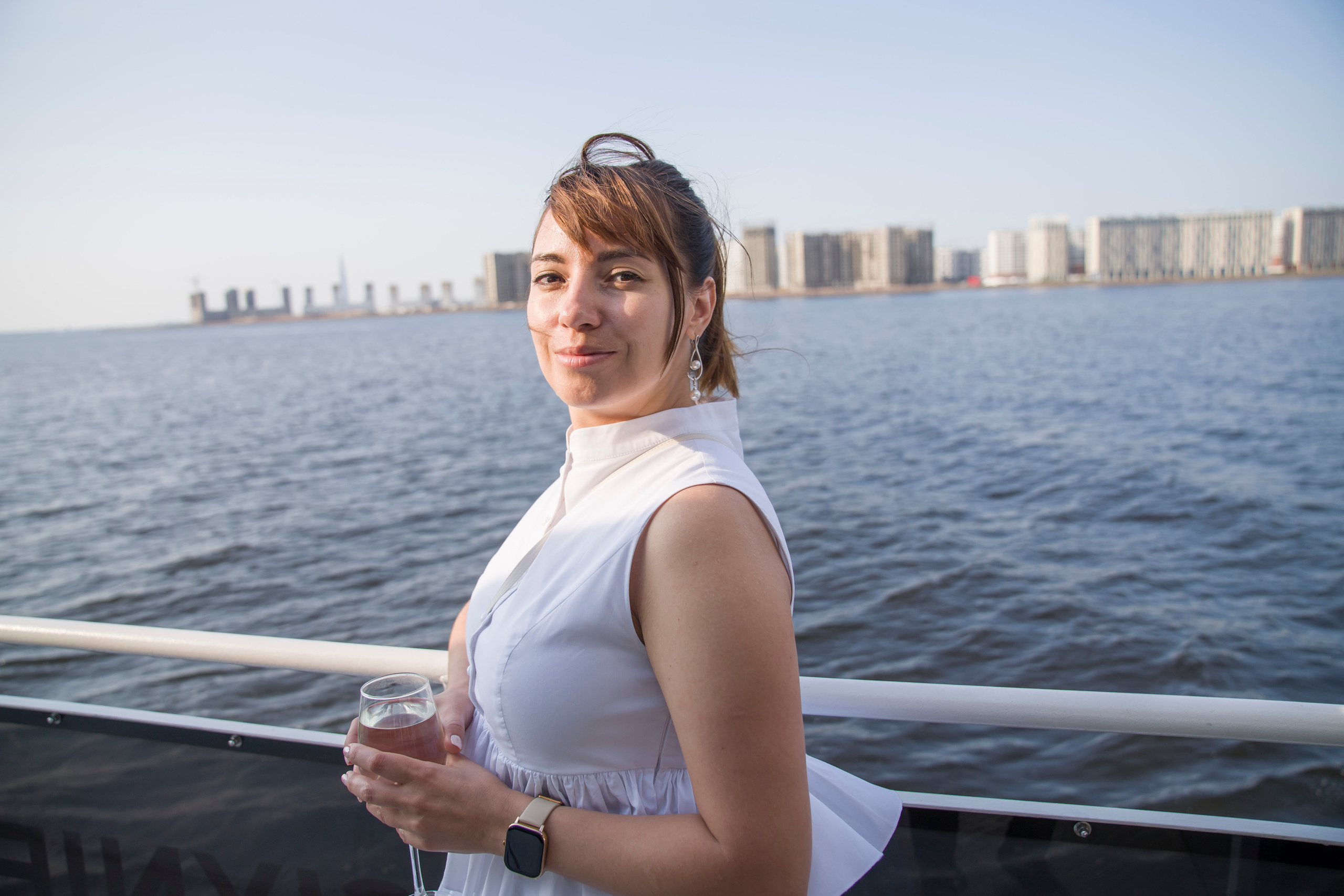 Корпоратив НПО на теплоходе. Фотограф в Санкт-Петербурге. Репортажная и все съёмки для бизнеса