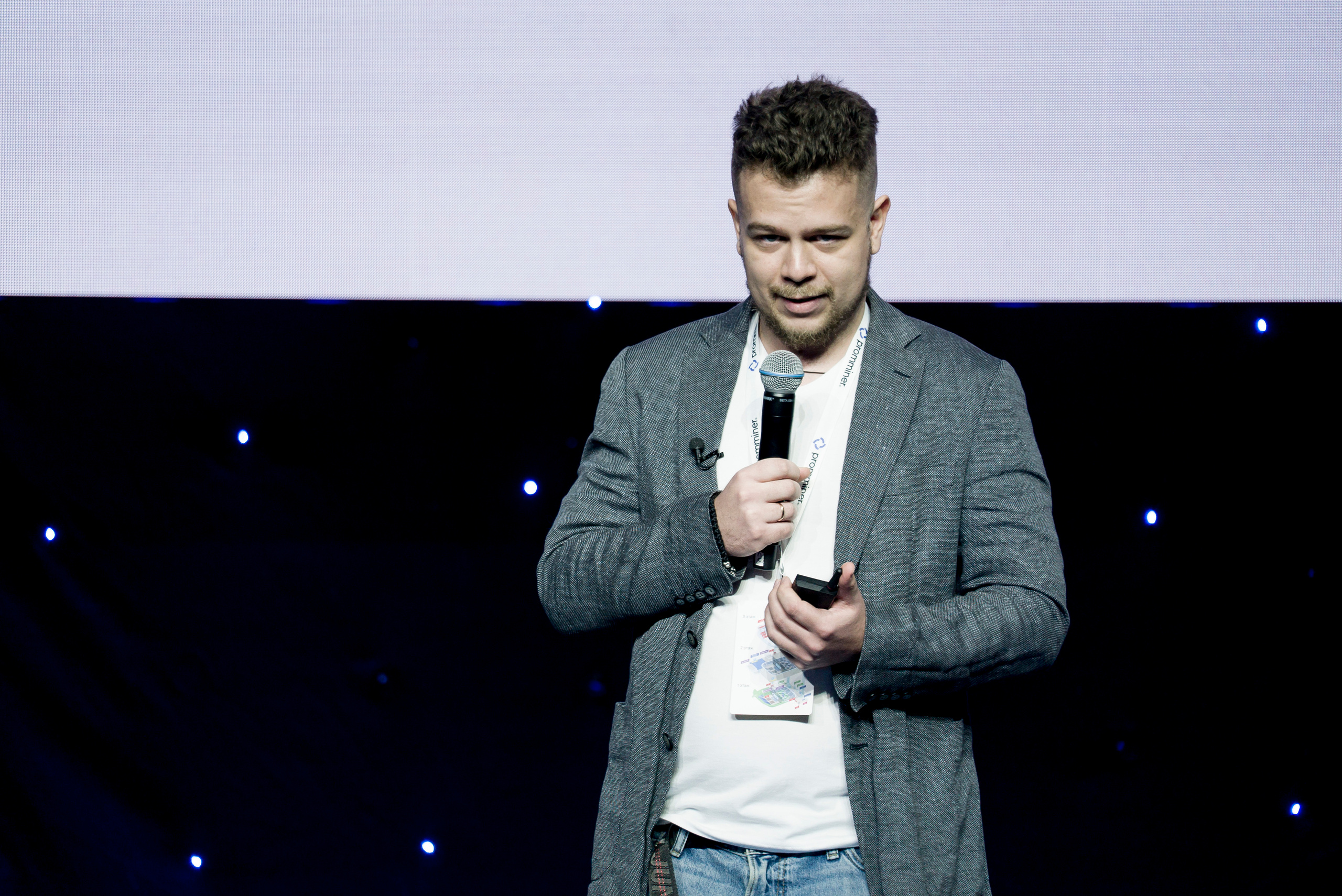 Крипто форум balance Ирина Хакамада. Фотограф в Санкт-Петербурге. Репортажная и все съёмки для бизнеса