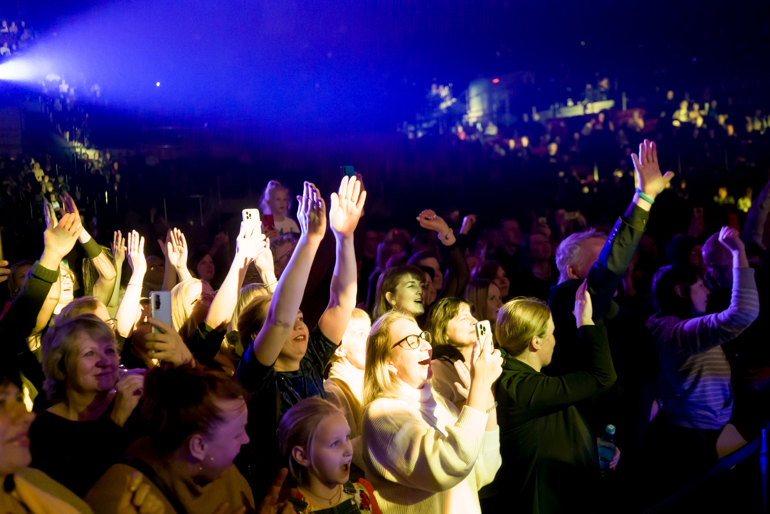 Концерт Булановой и Корнелюка для клиентов «Ленремонта». Фотограф в Санкт-Петербурге. Репортажная и все съёмки для бизнеса