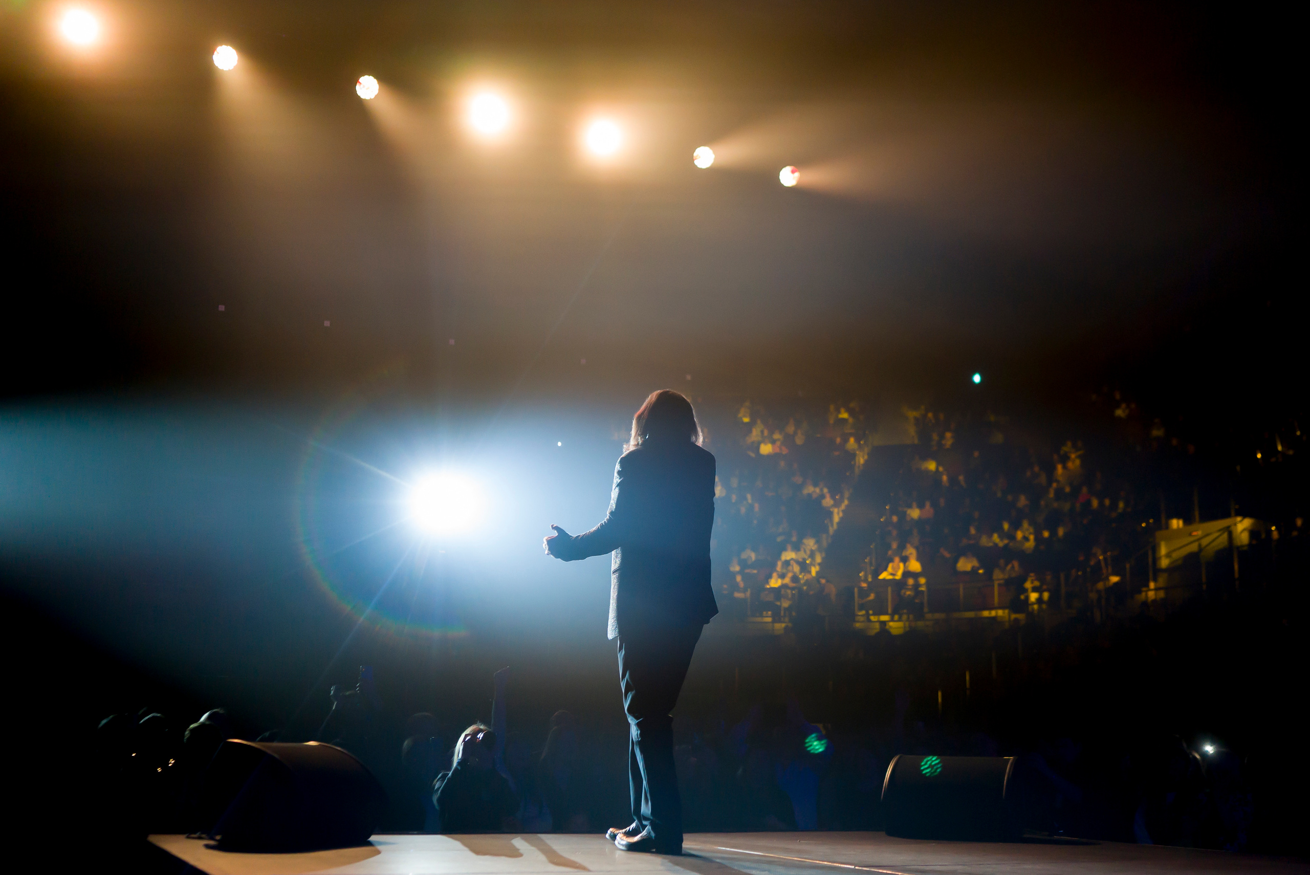 Концерт Булановой и Корнелюка для клиентов «Ленремонта». Фотограф в Санкт-Петербурге. Репортажная и все съёмки для бизнеса