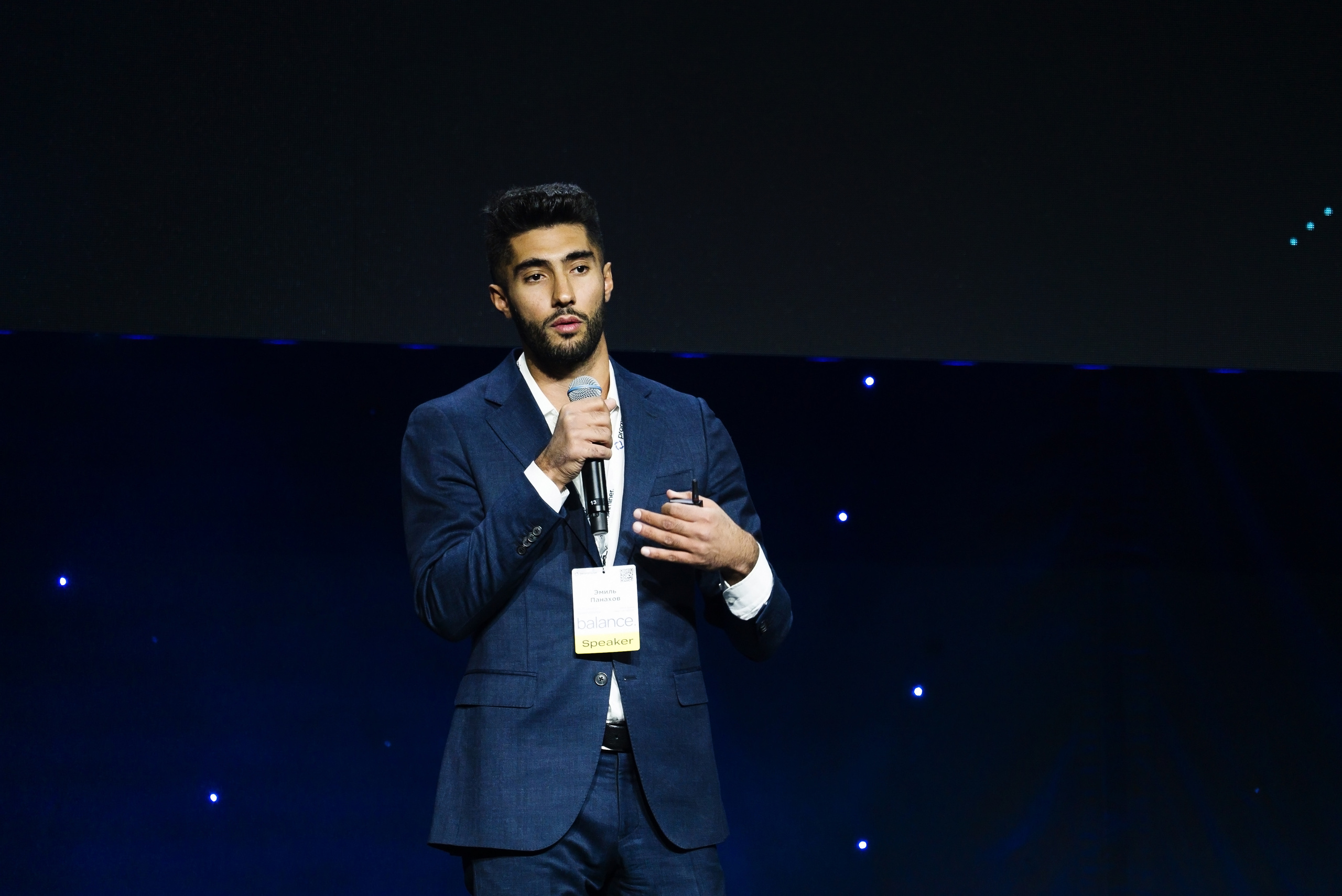 Крипто форум balance Ирина Хакамада. Фотограф в Санкт-Петербурге. Репортажная и все съёмки для бизнеса