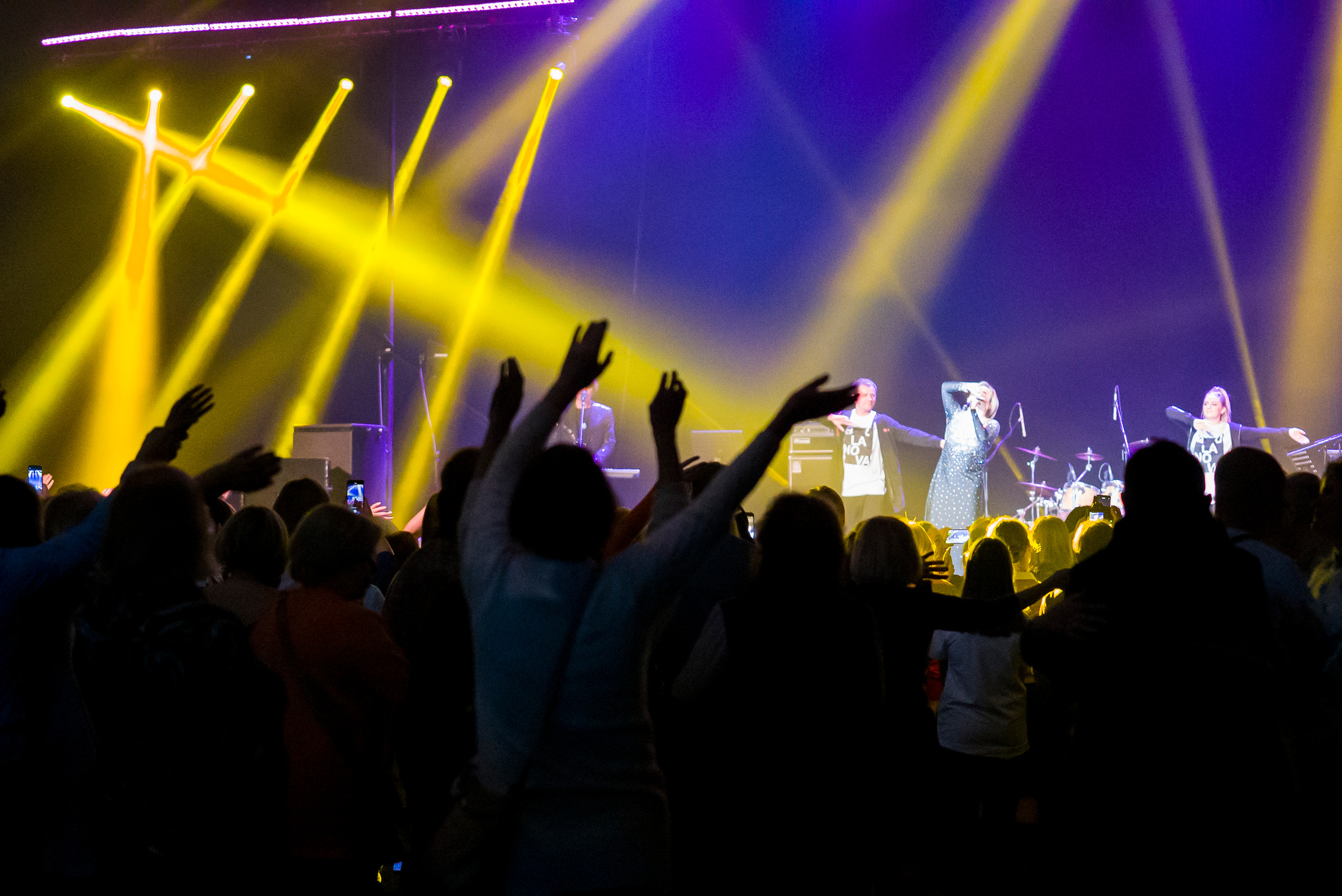 Концерт Булановой и Корнелюка для клиентов «Ленремонта». Фотограф в Санкт-Петербурге. Репортажная и все съёмки для бизнеса