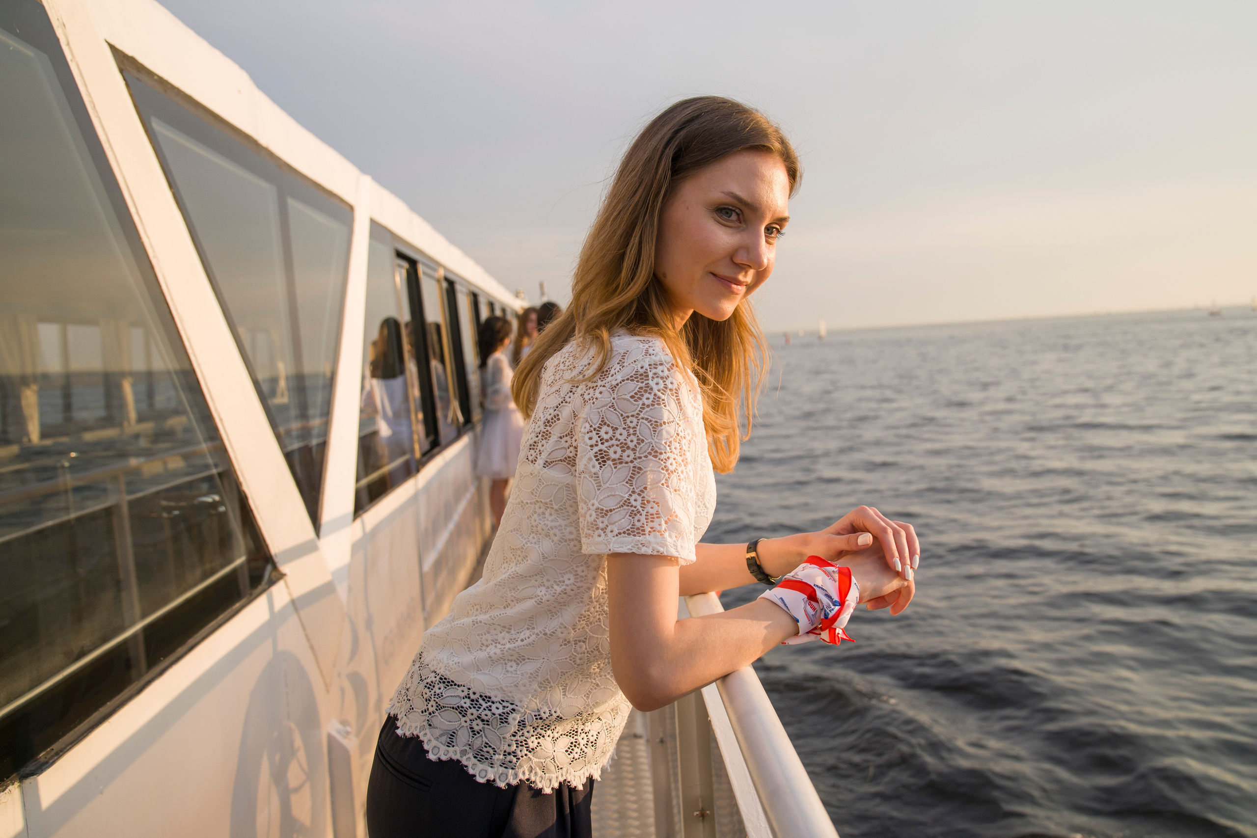 Корпоратив НПО на теплоходе. Фотограф в Санкт-Петербурге. Репортажная и все съёмки для бизнеса