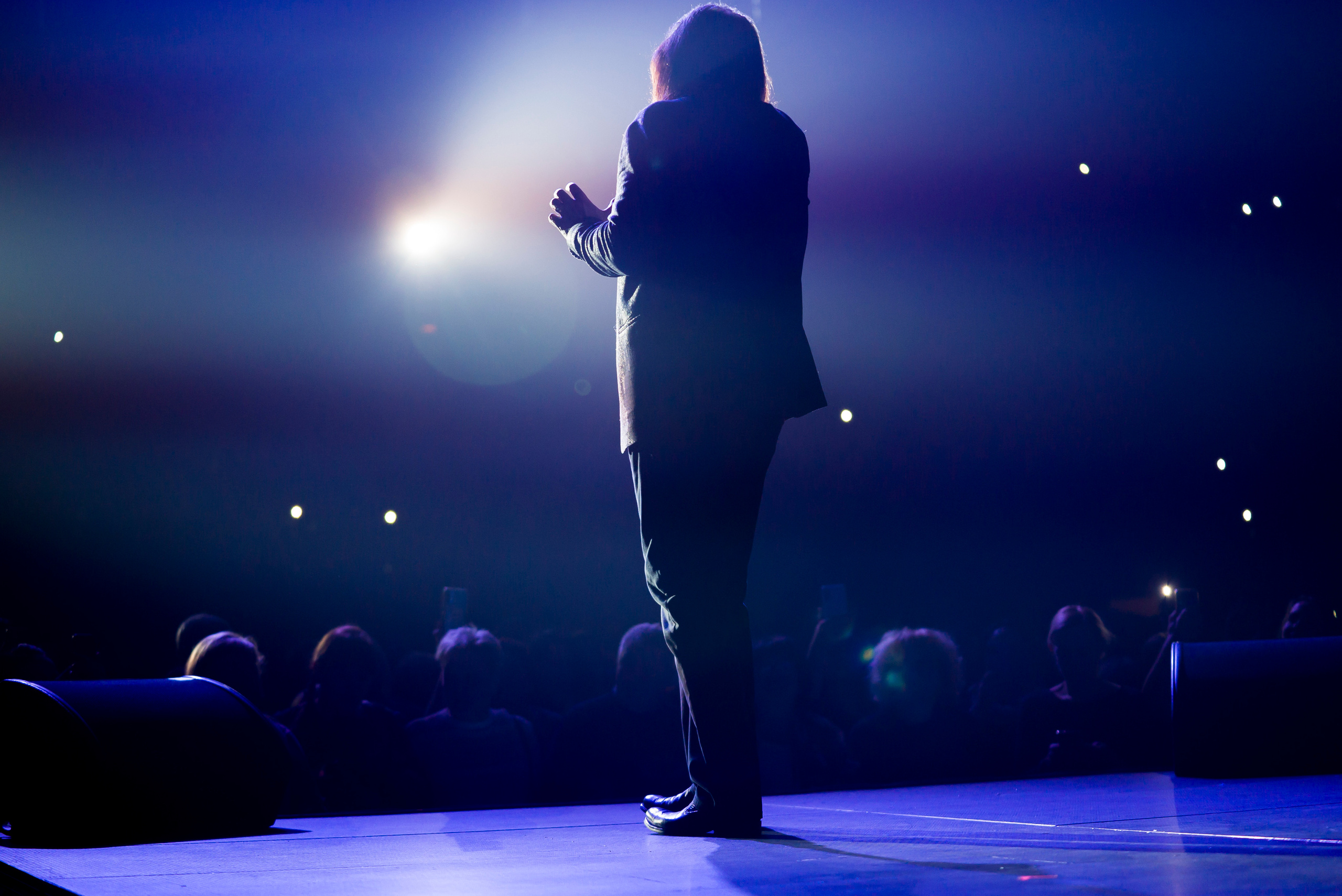 Концерт Булановой и Корнелюка для клиентов «Ленремонта». Фотограф в Санкт-Петербурге. Репортажная и все съёмки для бизнеса