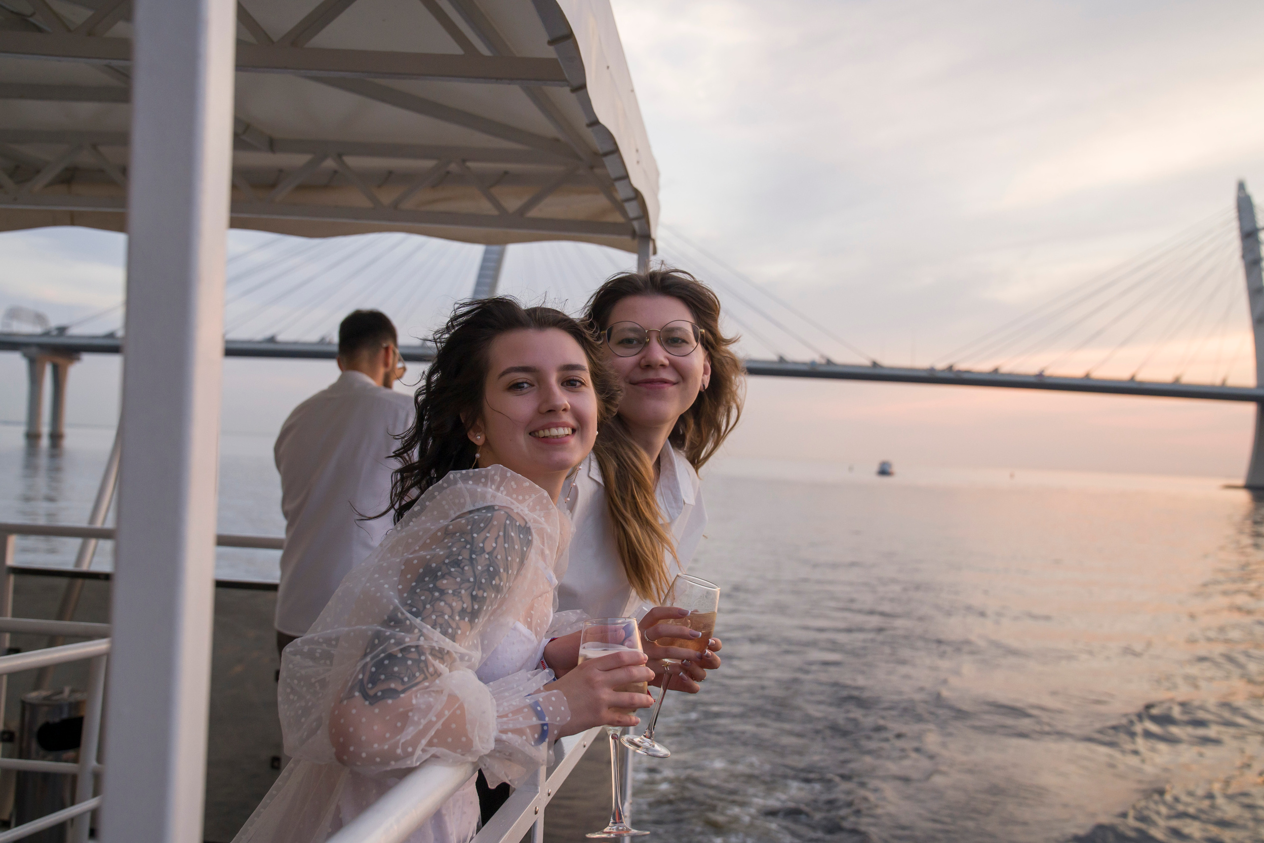 Корпоратив НПО на теплоходе. Фотограф в Санкт-Петербурге. Репортажная и все съёмки для бизнеса