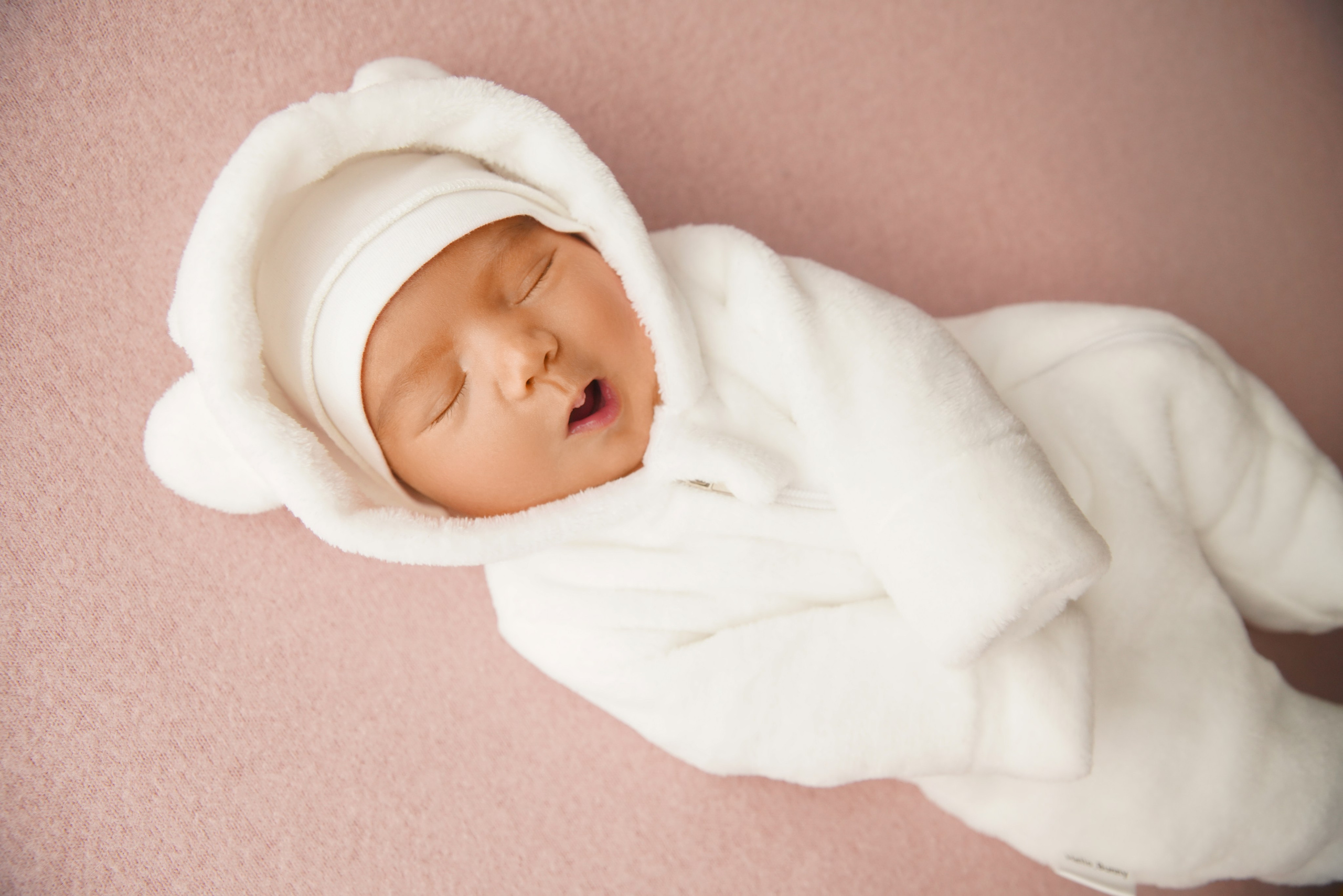 Девочки. Фотограф новорожденных. Семейный и детский фотограф в городе Сургуте