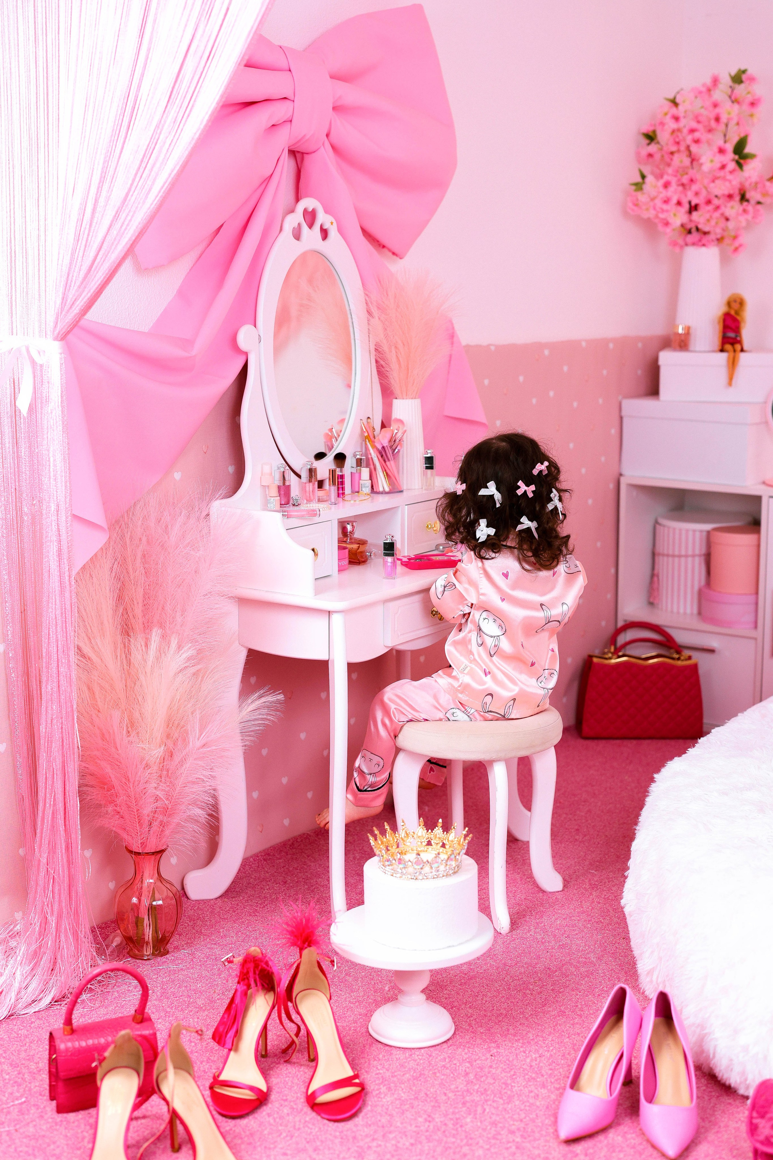 РОЗОВАЯ КОМНАТА