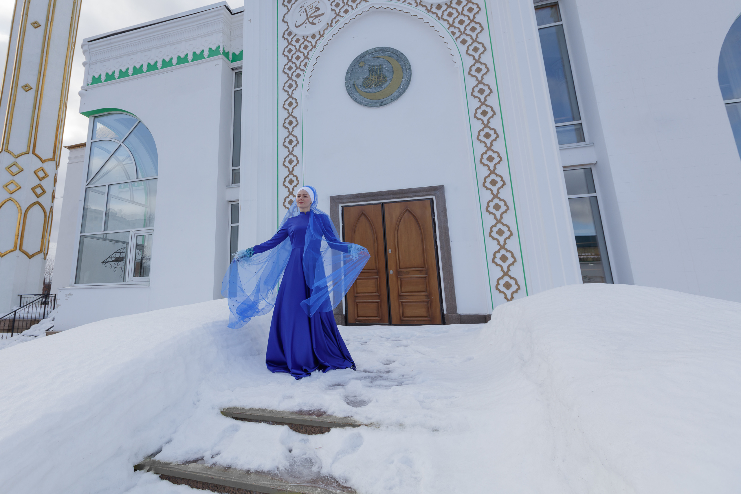 синее платье никах