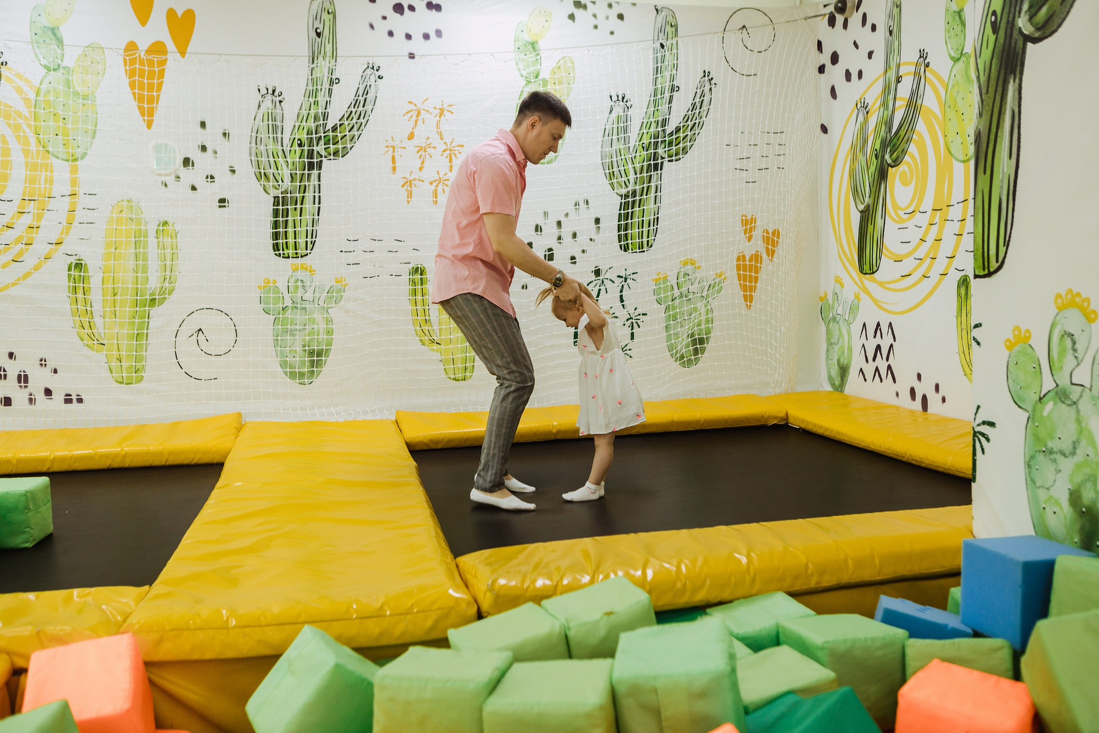 Ариша, 2 года. Cactus-LOFT. Фотографы в городе Волгограде — Людмила Агеева и Алексей Околелов