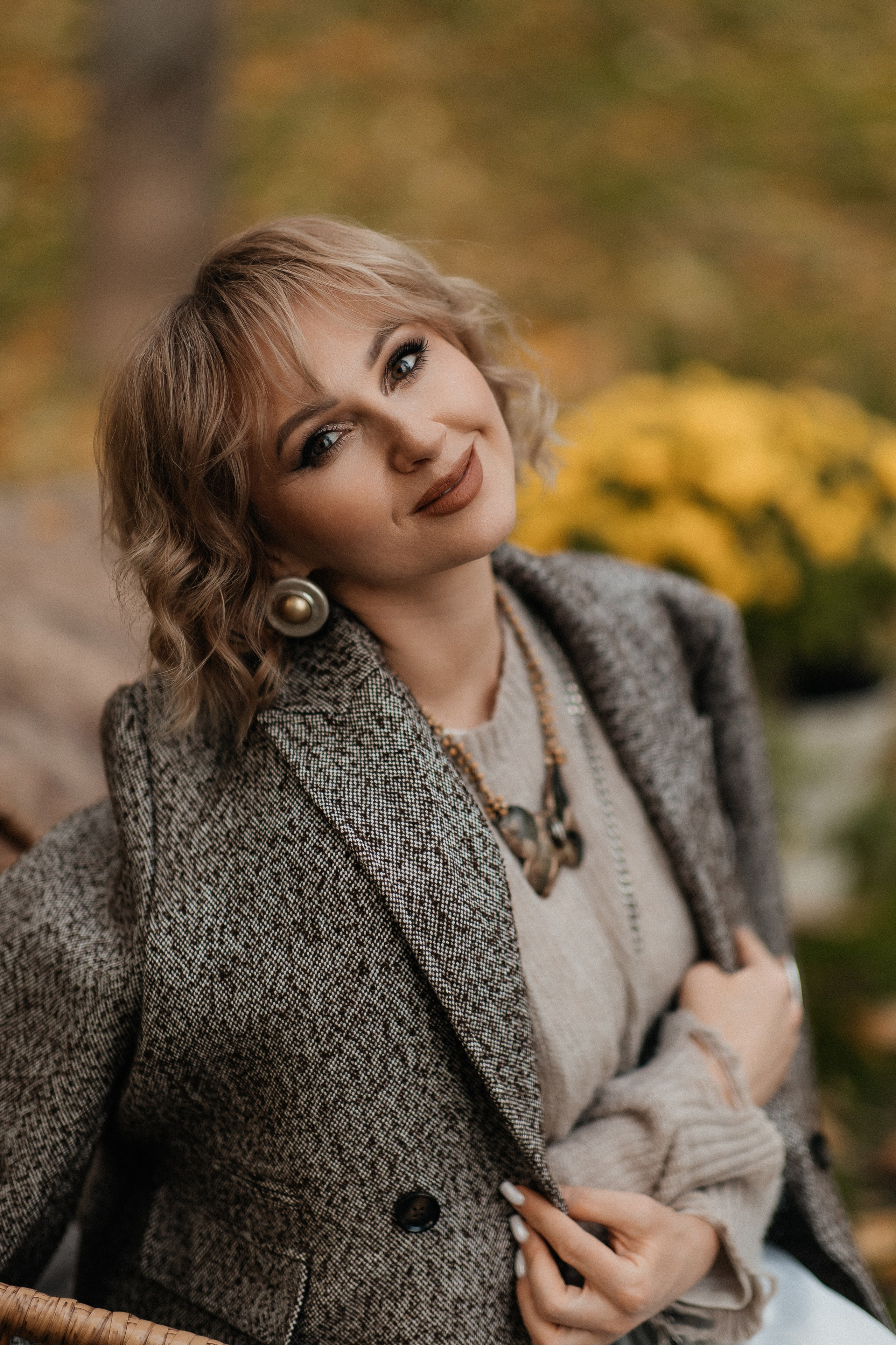 Маша и осень