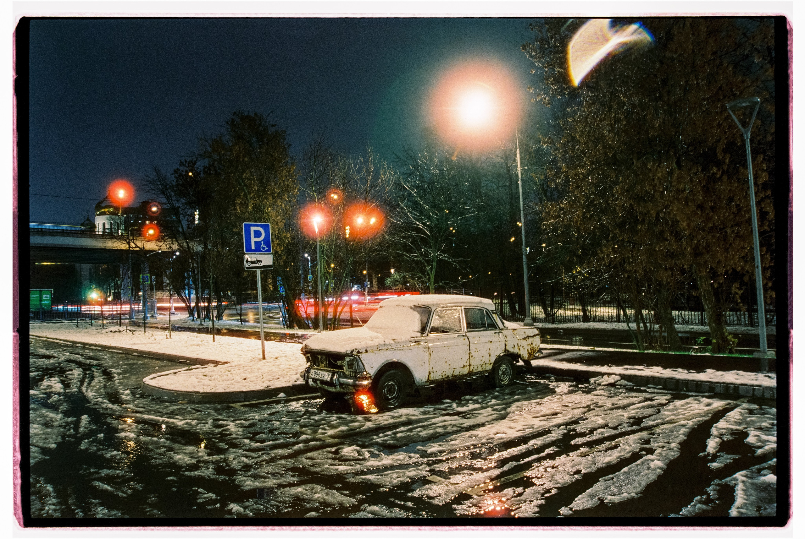 CARS. ANNA — PHOTOGRAPHER