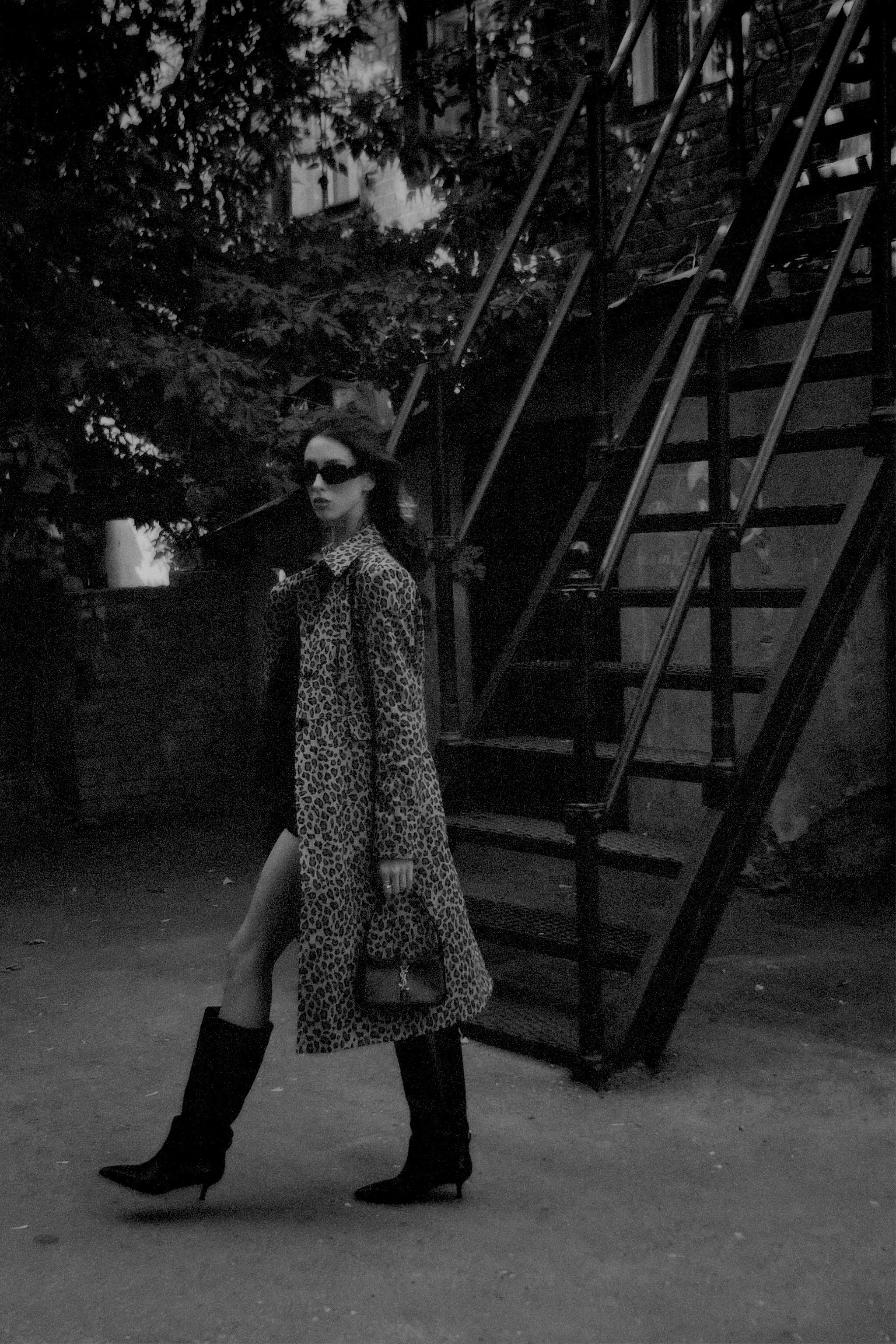 Настя — street съемка. Мобильный фотограф и видеограф — Алина