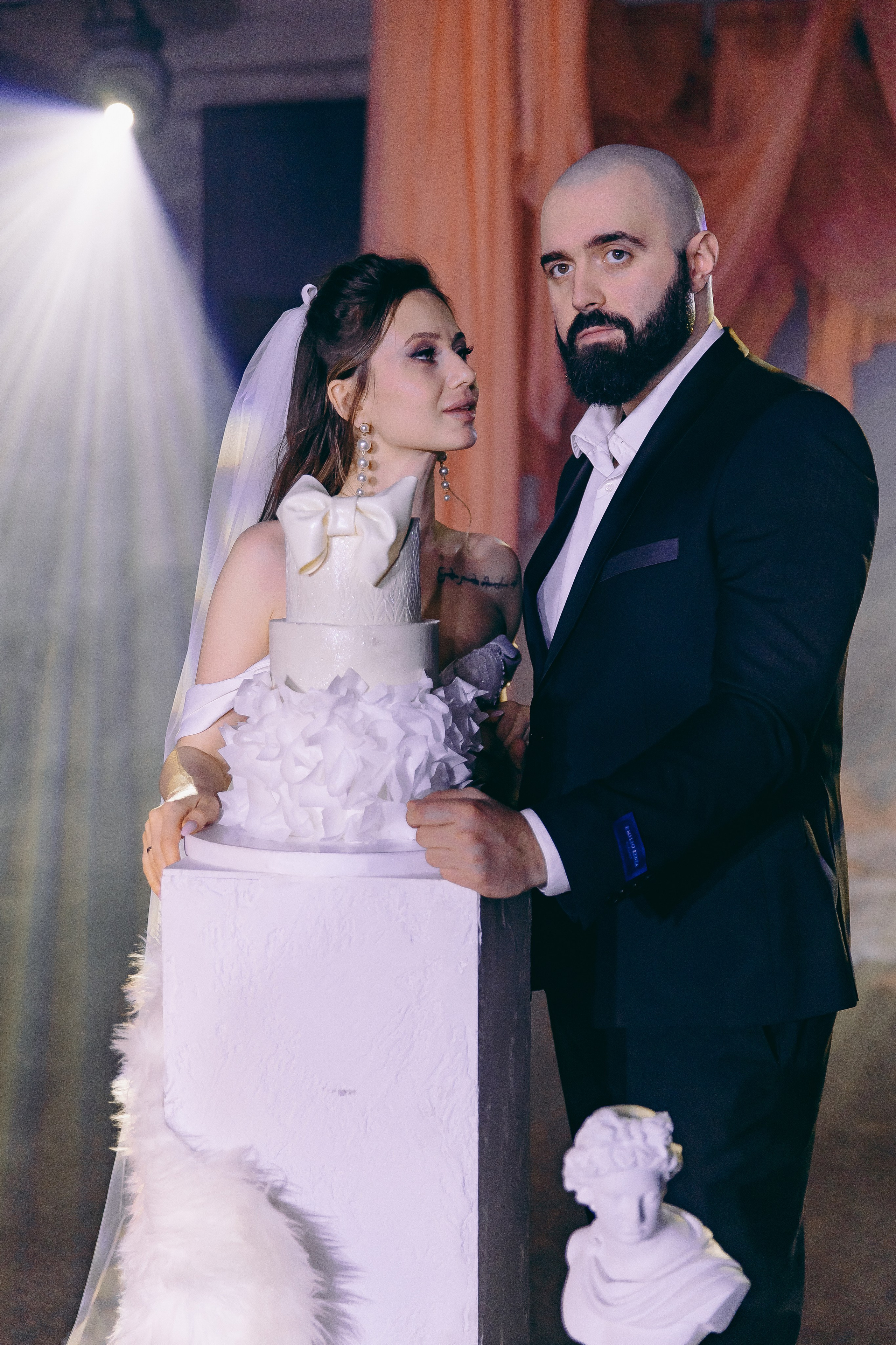 История торта Олеси и Владимира. Свадебный и семейный фотограф в Рязани Саша Крутых