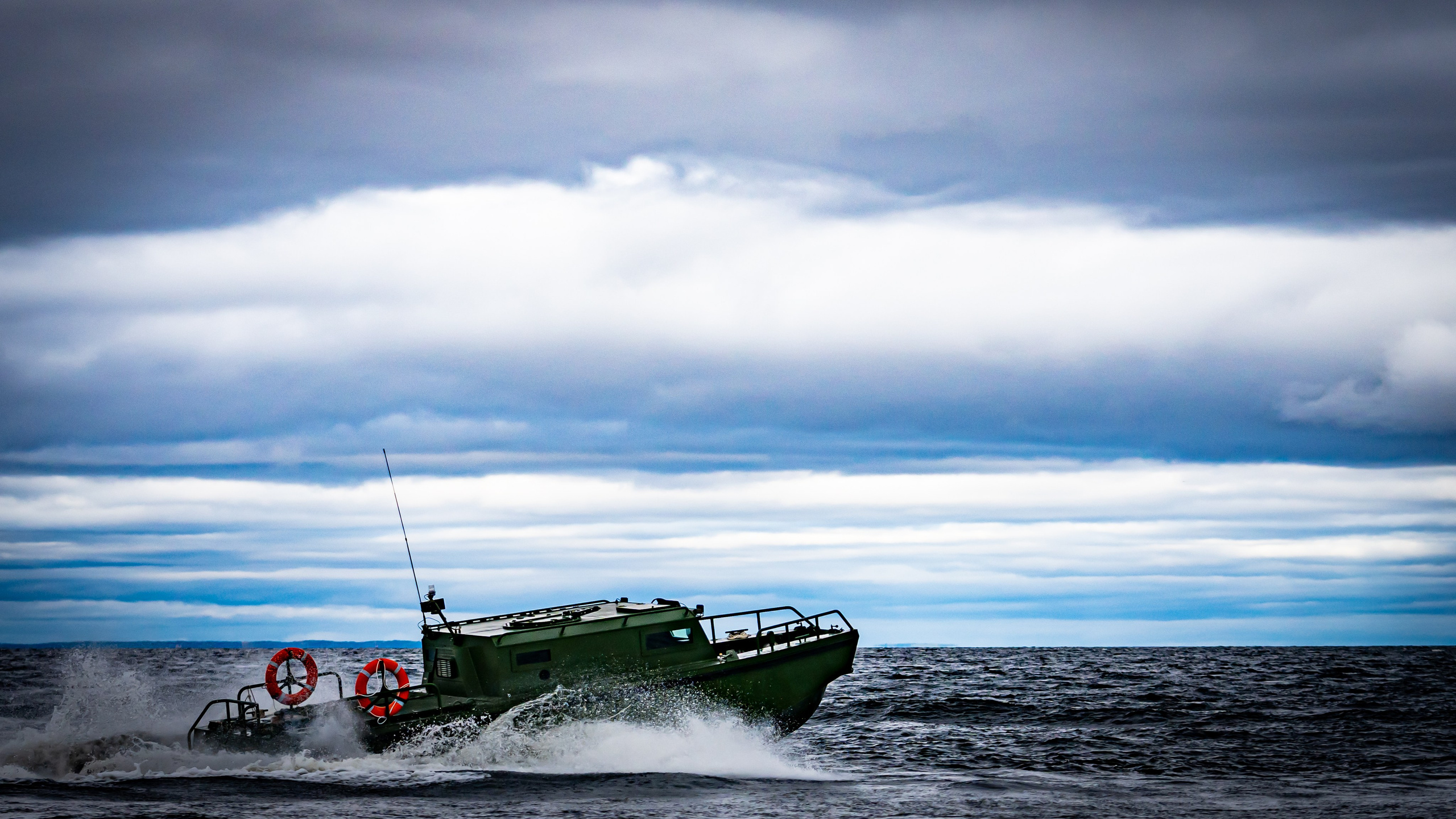 Съемка Автомобилей и спец техники. Студия визуального контента в Санкт-Петербурге и Москве