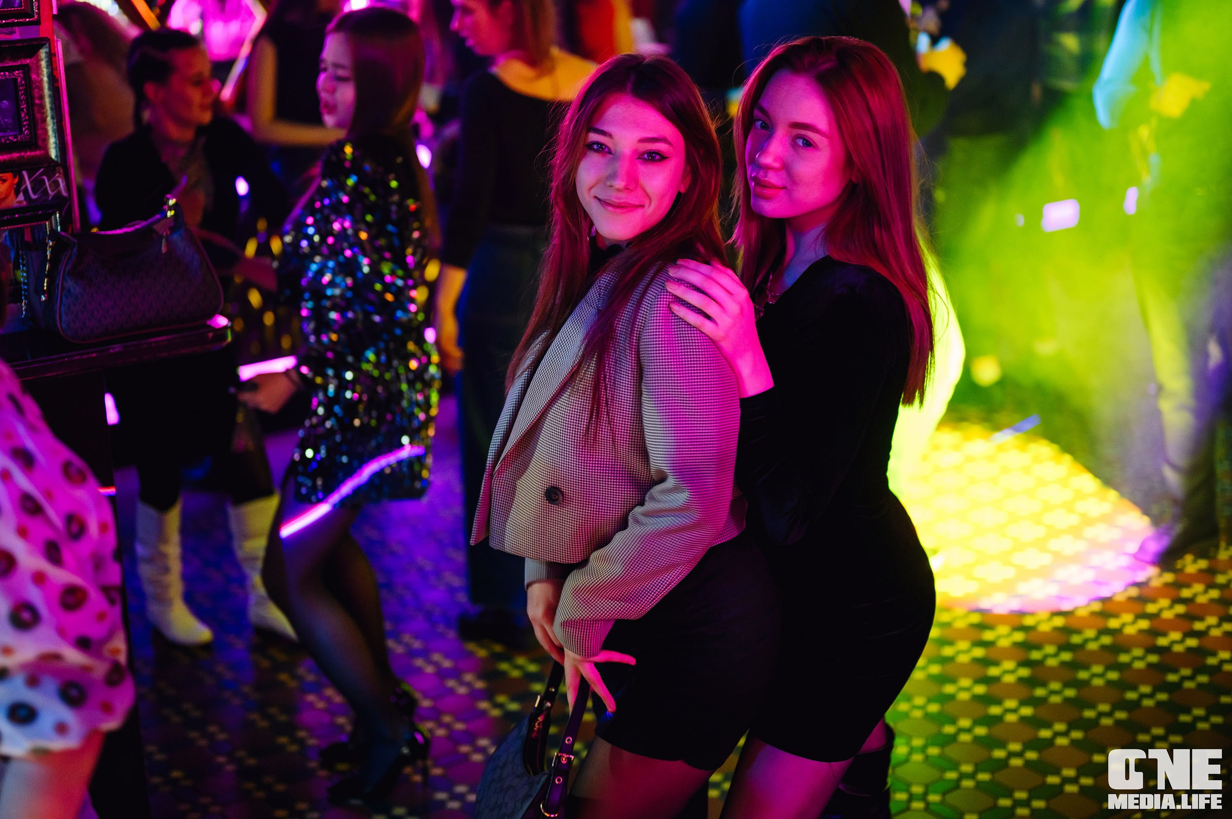 Фоторепортаж из бара XxxX. One Media Life: фоторепортажи, фотоотчеты с мероприятий и заведений