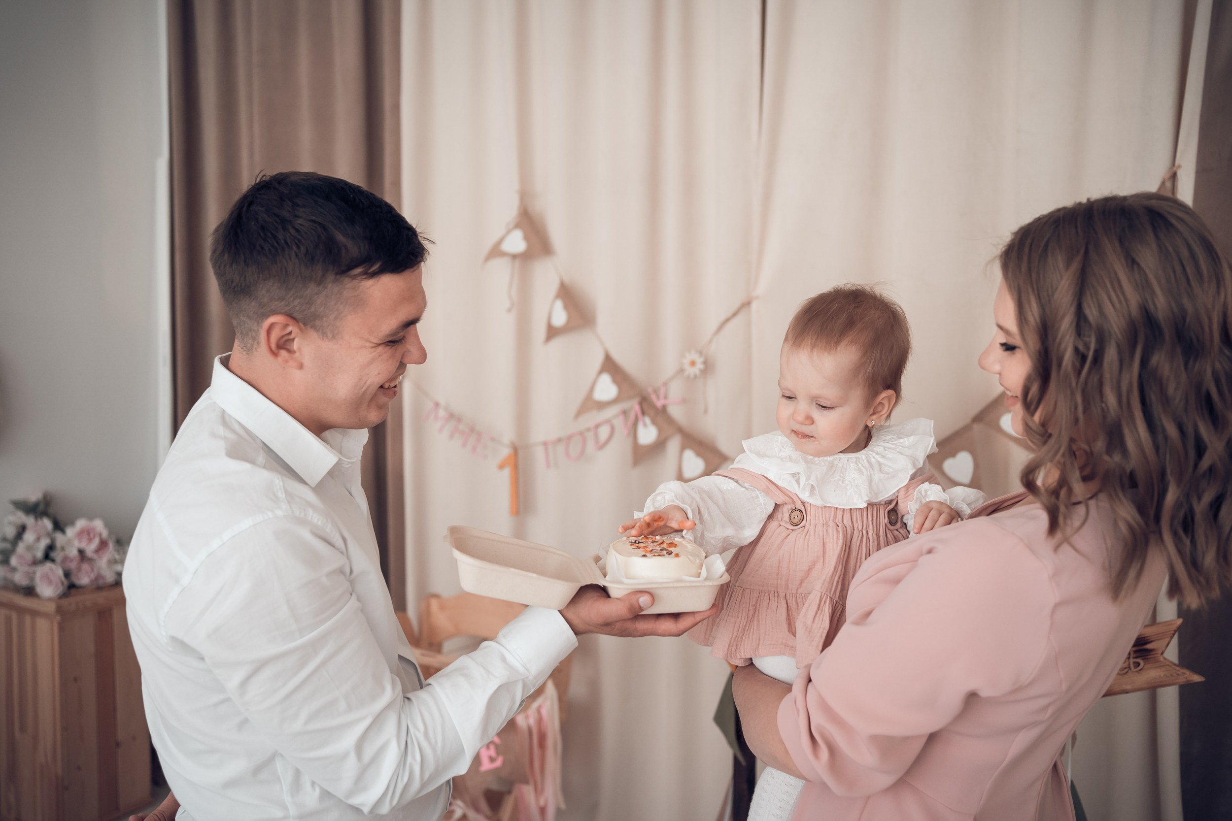 Первый день рождения в фотостудии «Счастье» г. Севастополь. Церковный фотограф Севастополь