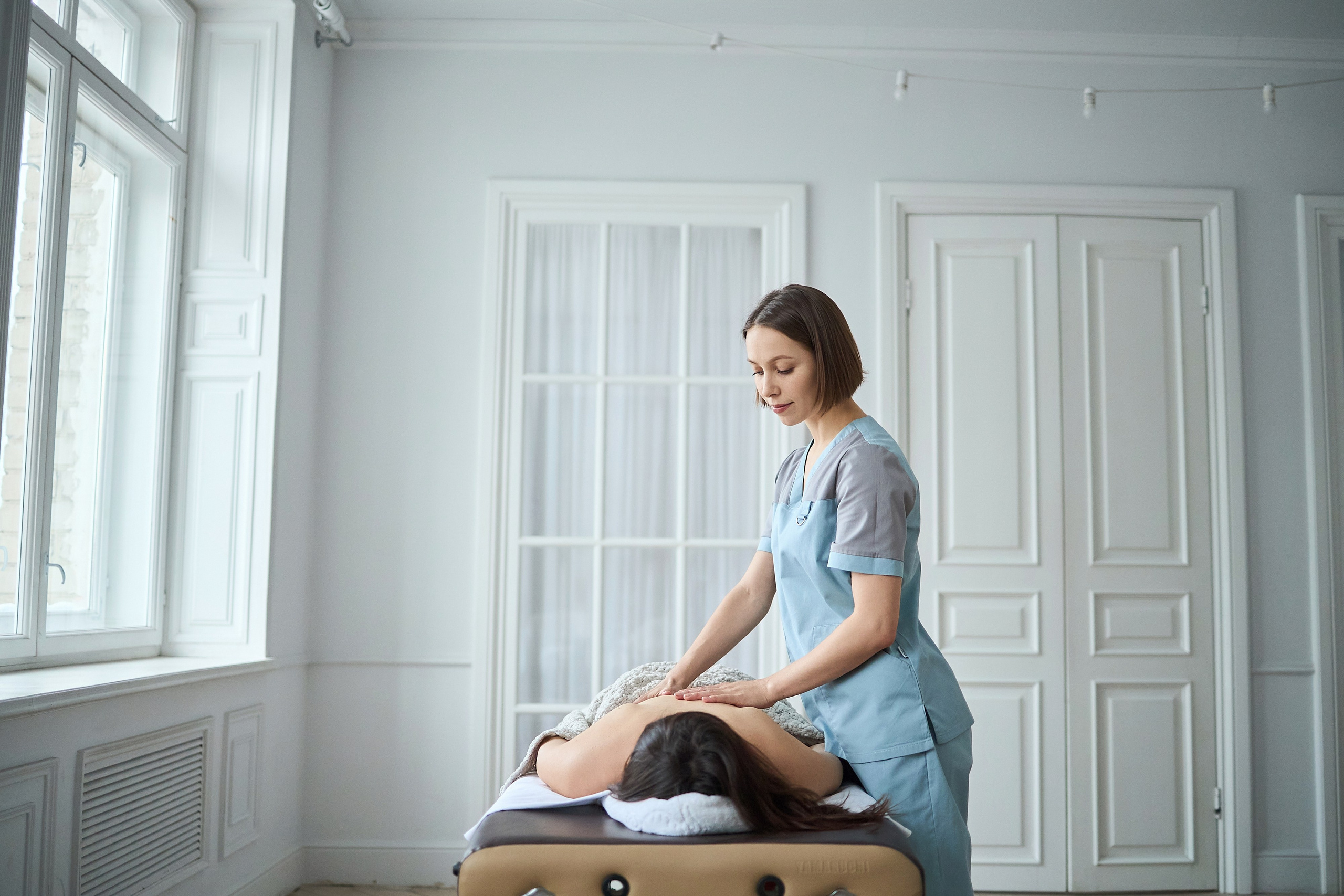 Александра, массаж. Фотограф из Екатеринбурга Тёма Дубовцев