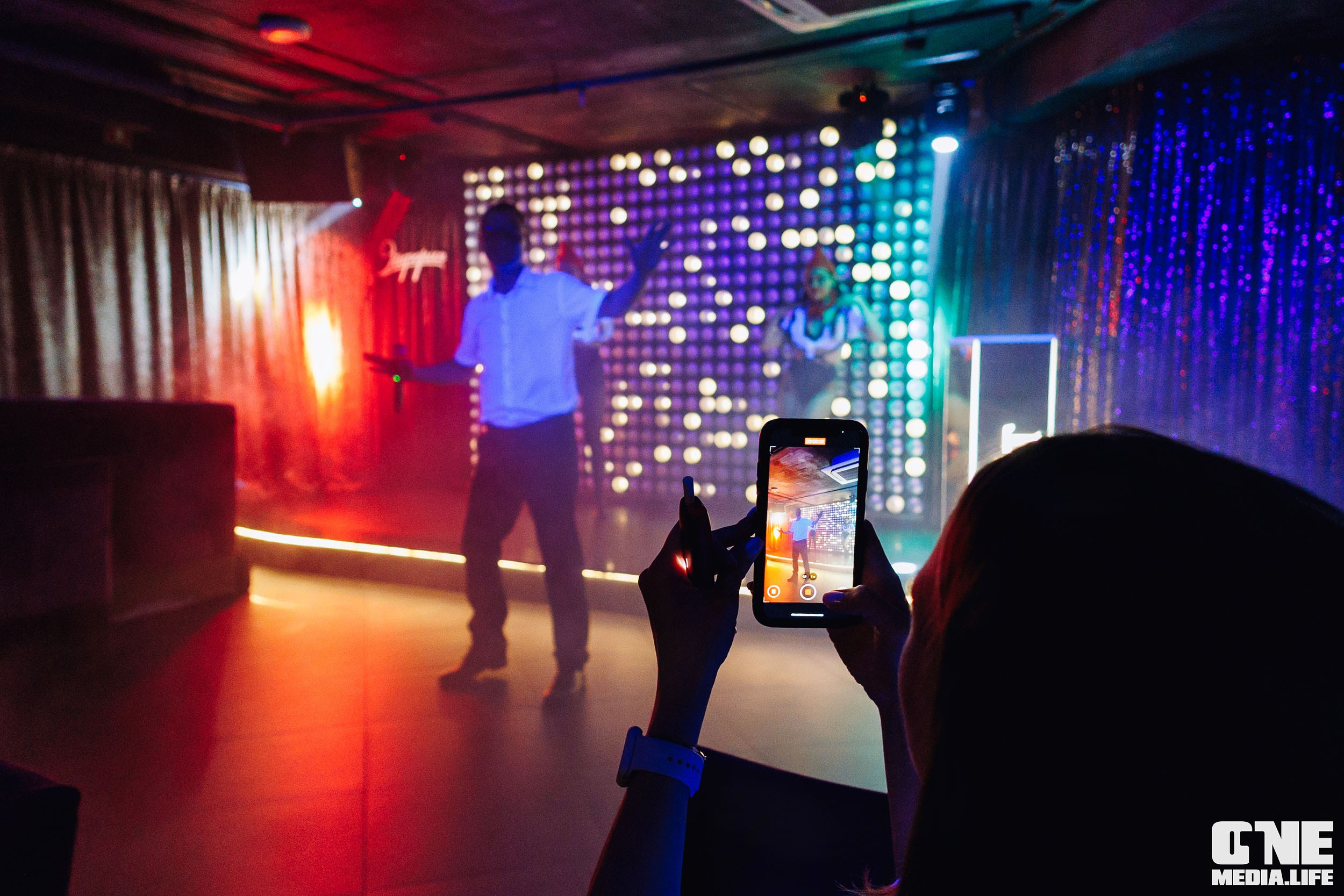 Фоторепортаж из караоке-клуба Эйфория. One Media Life: фоторепортажи, фотоотчеты с мероприятий и заведений