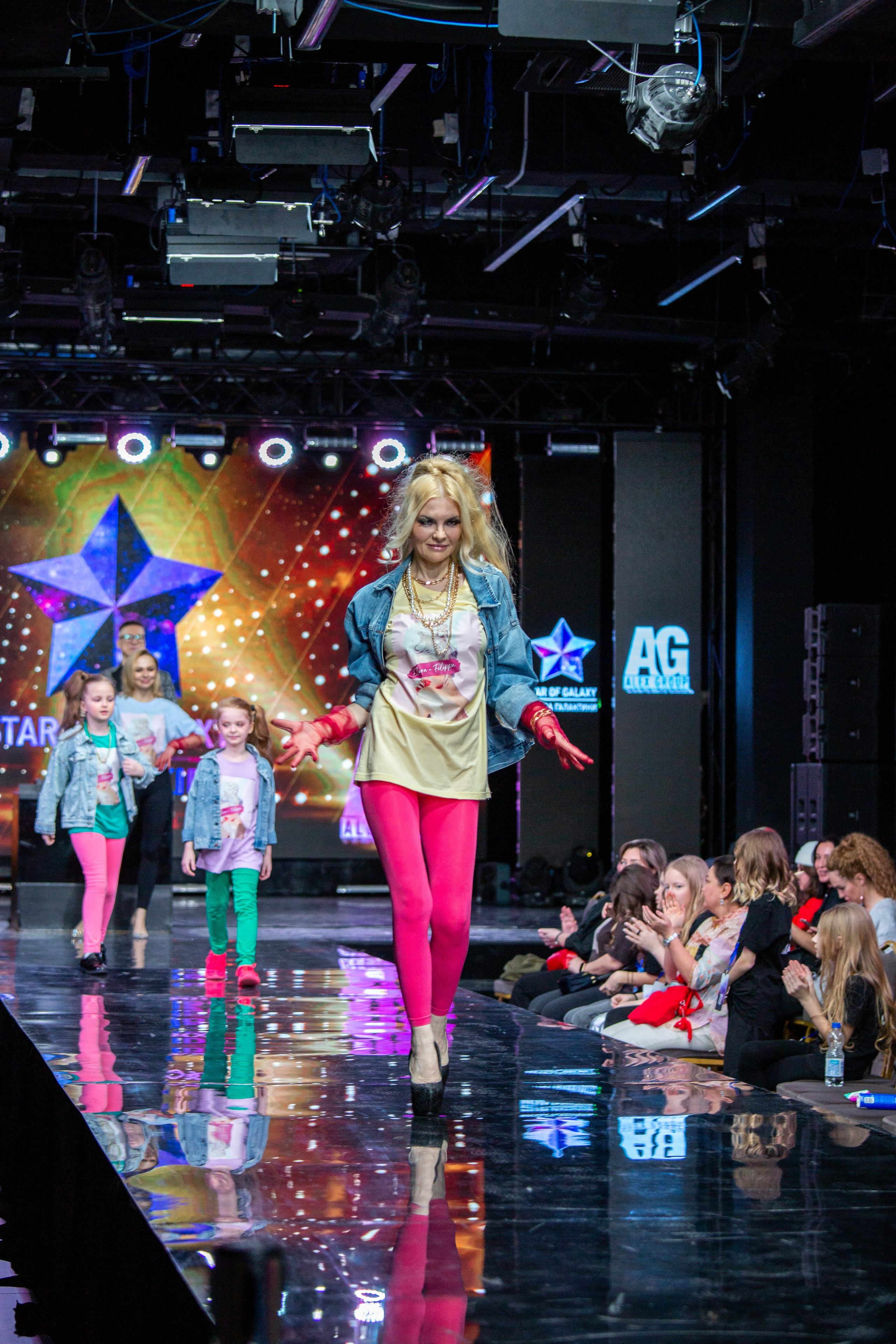 Звезда галактики. Яровит Холл. Репортажный, семейный, свадебный, портретный фотограф