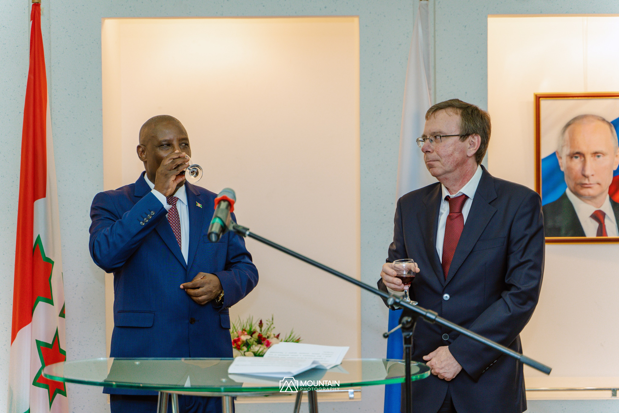 Burundi Indepence Celebration. Photographer based in moscow Peter Tchana