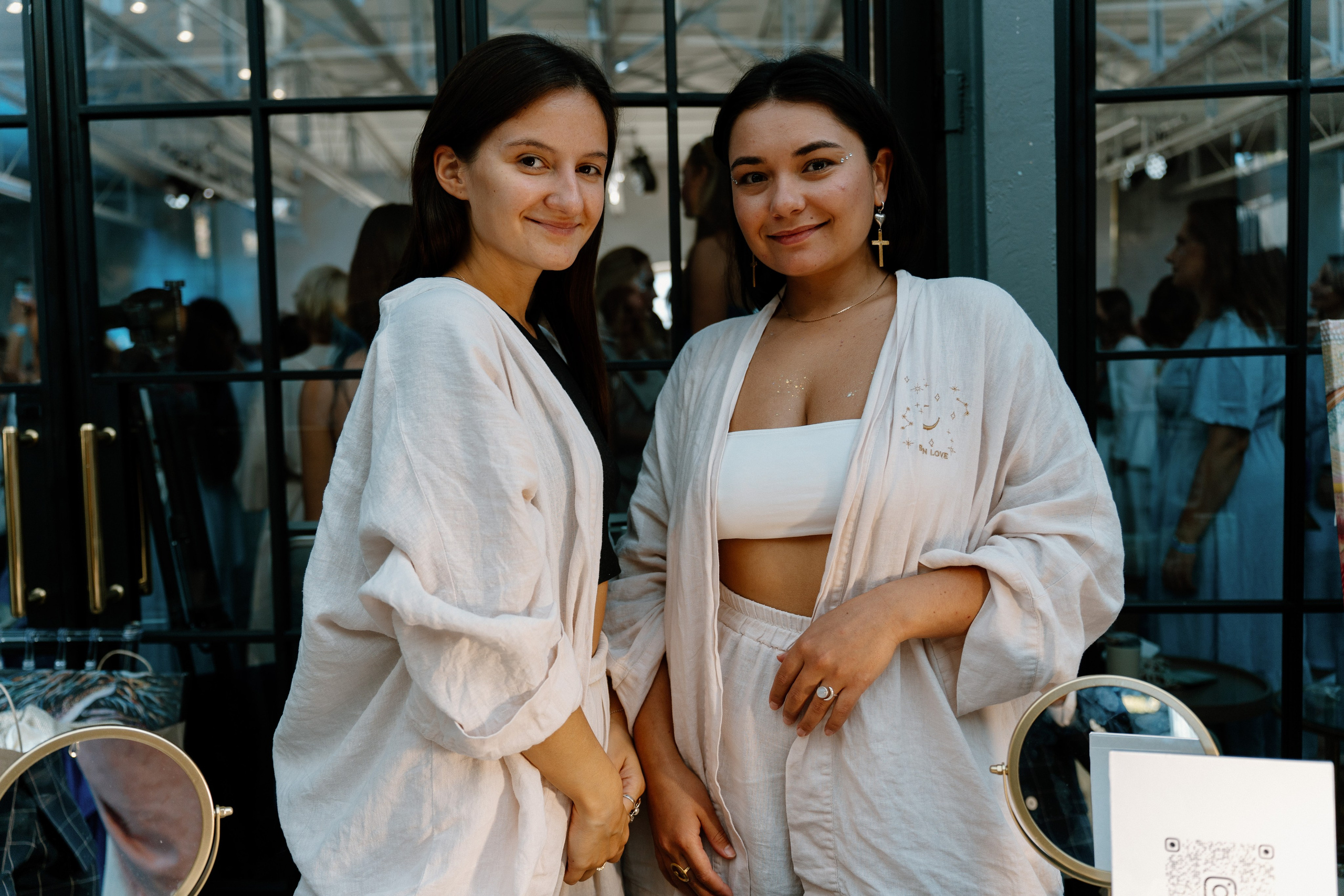 Festival Umerotvorine By Pramika. Я занимаюсь событийной, свадебной, товарной, студийной… фотографией