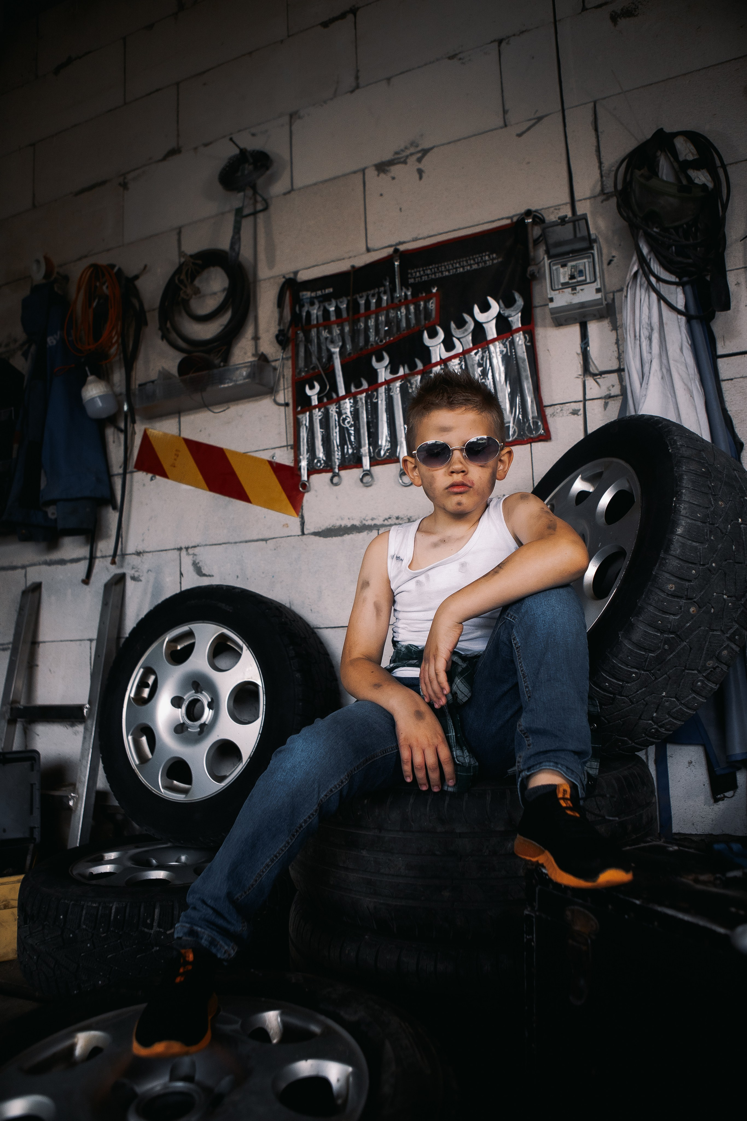 Фотосессия в гараже. Семейный детский фотограф. Фотосессия в Минске