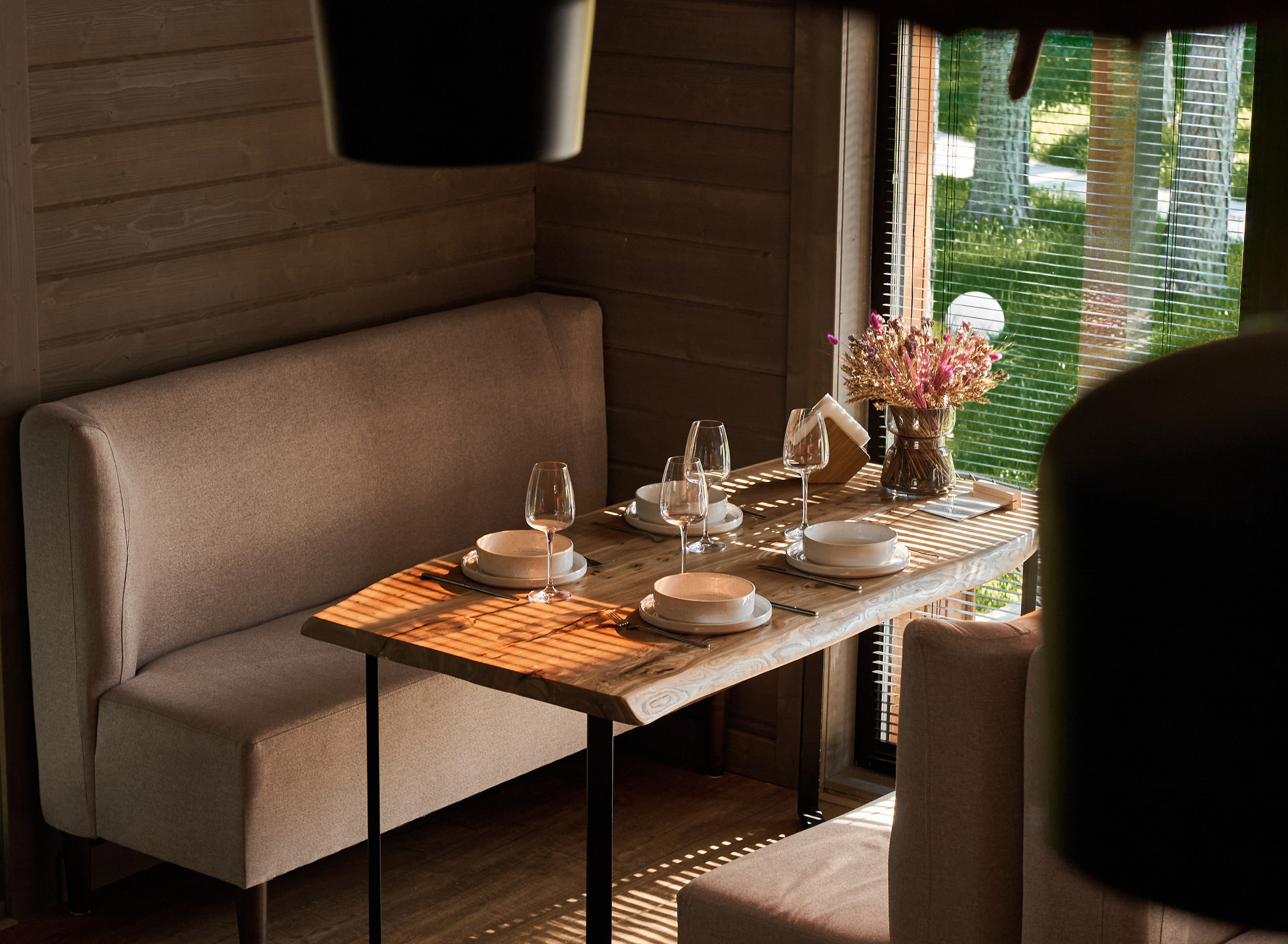 КОММЕРЧЕСКИЕ ИНТЕРЬЕРЫ. Конев Ярослав — Интерьерный фотограф и видеограф