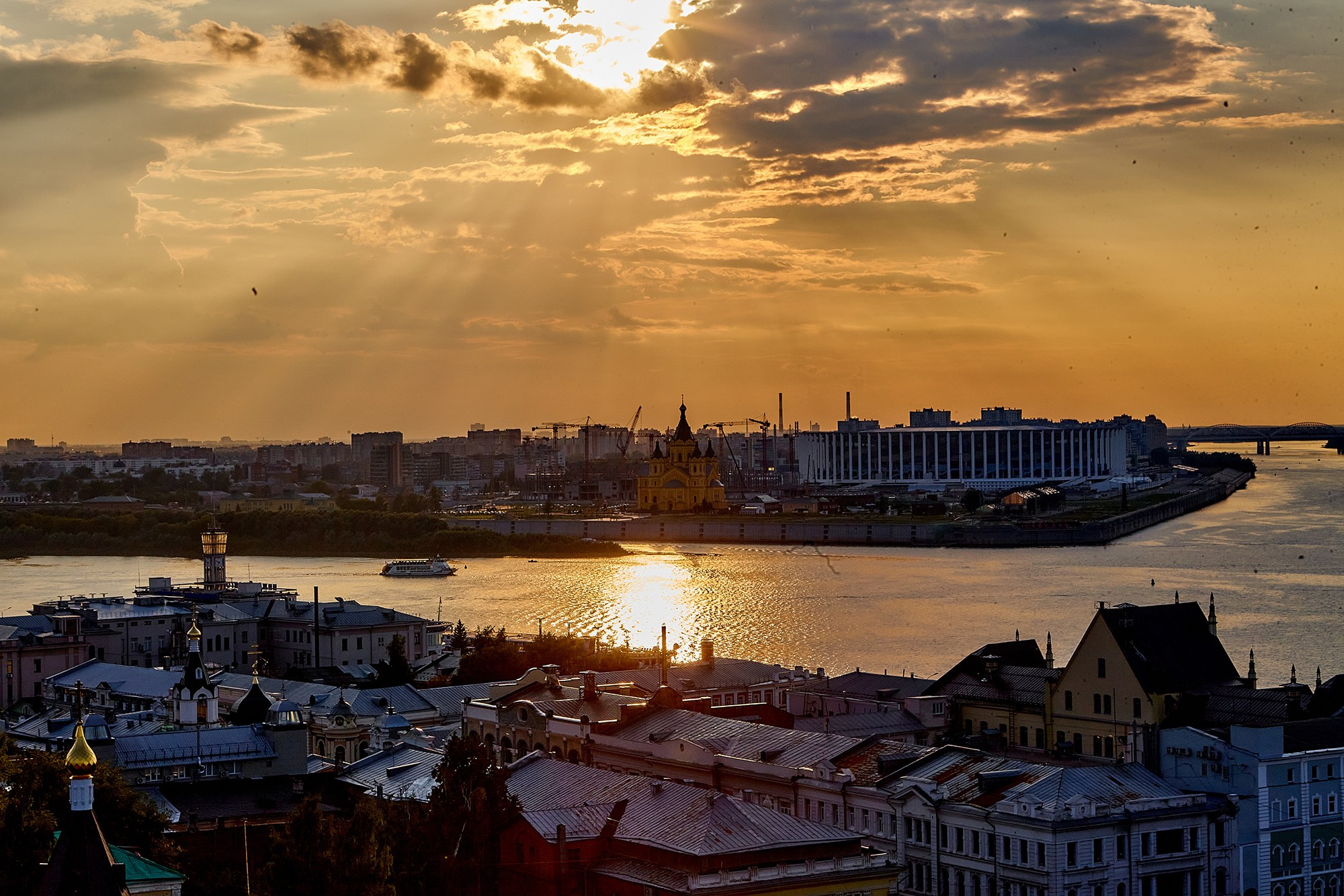 Православные храмы Нижнего Новгорода — живые памятники веры и традиций, запечатлённые Николаем Головановым, г. Дзержинск.