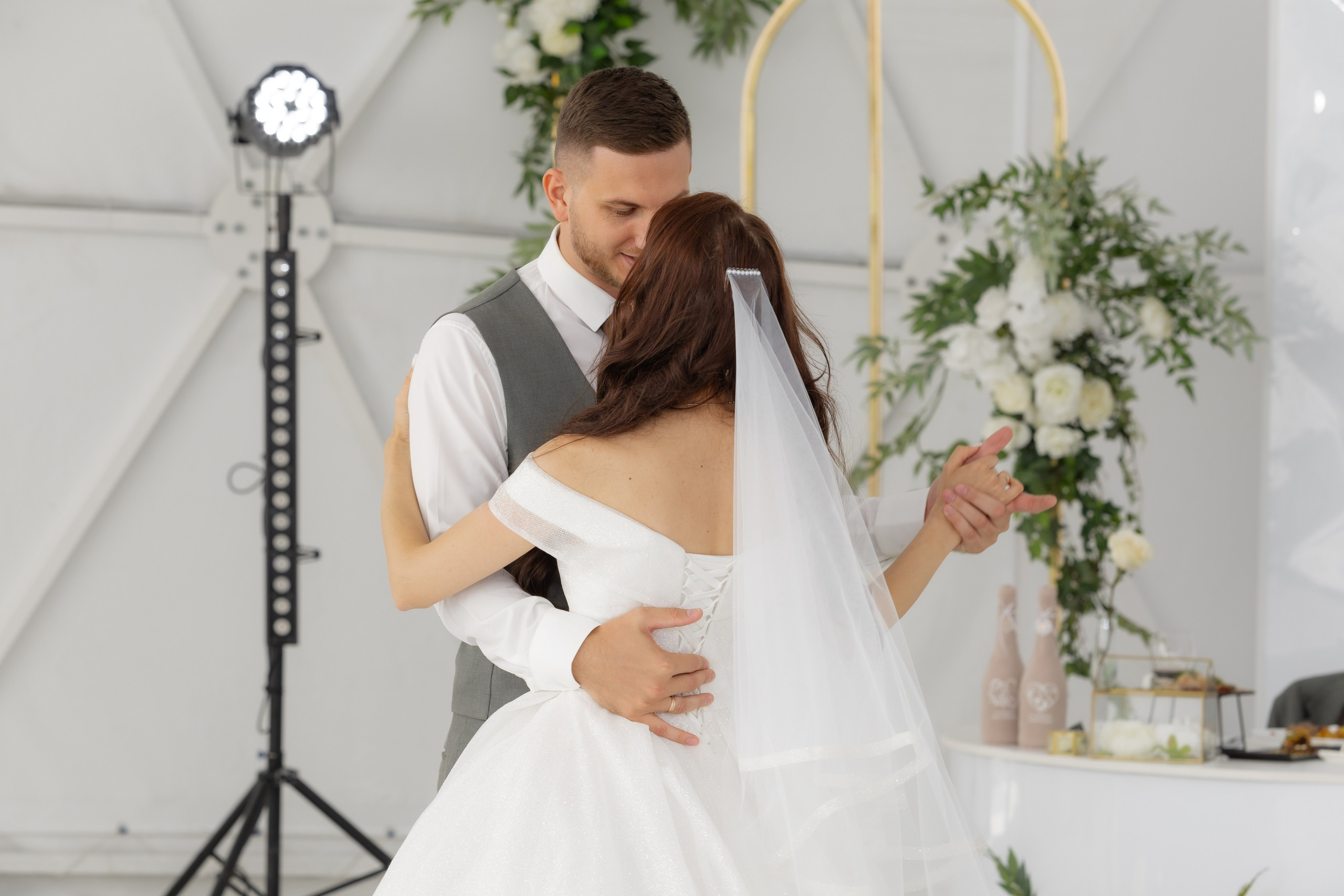 Саша и Алина. Главная