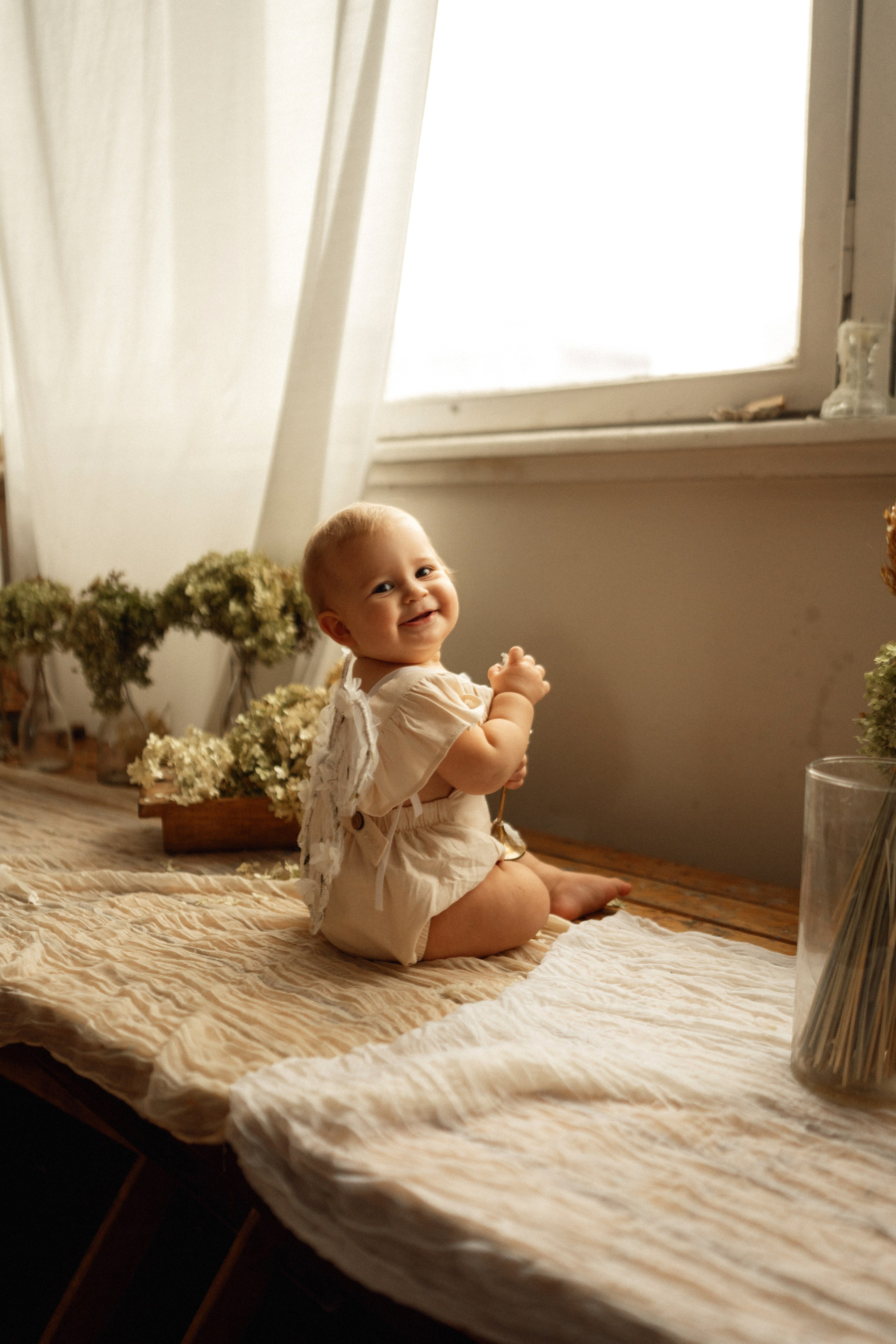 В мастерской художника. Семейный фотограф Москва. Фотограф беременности и материнства Москва