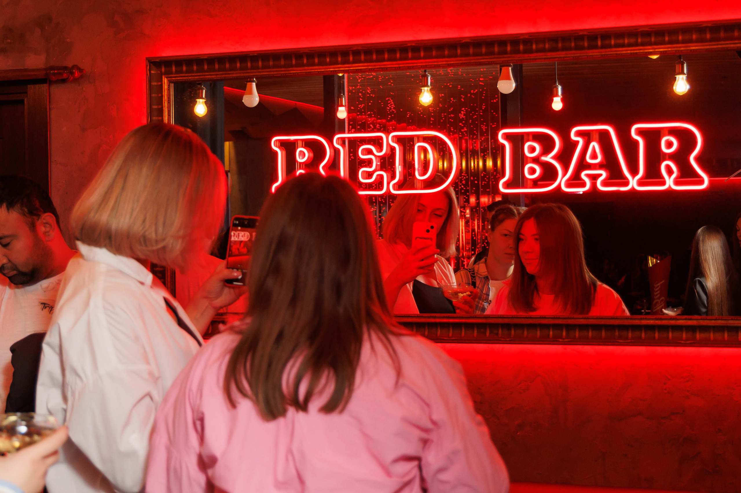 День рождения Red Bar. Ваши Истории. Фотограф/видеограф. Абакан